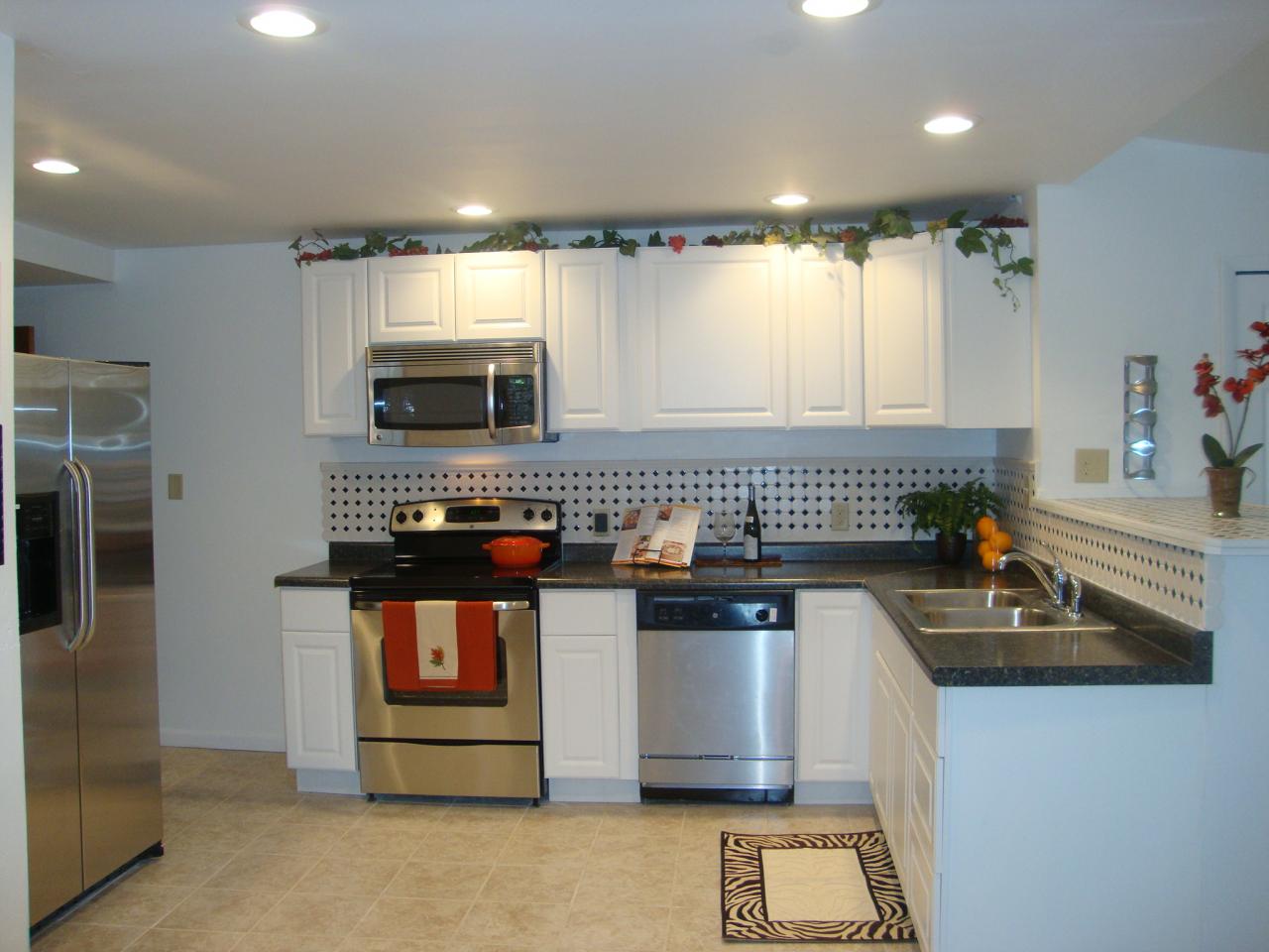 1050 Walsh Kitchen - after
