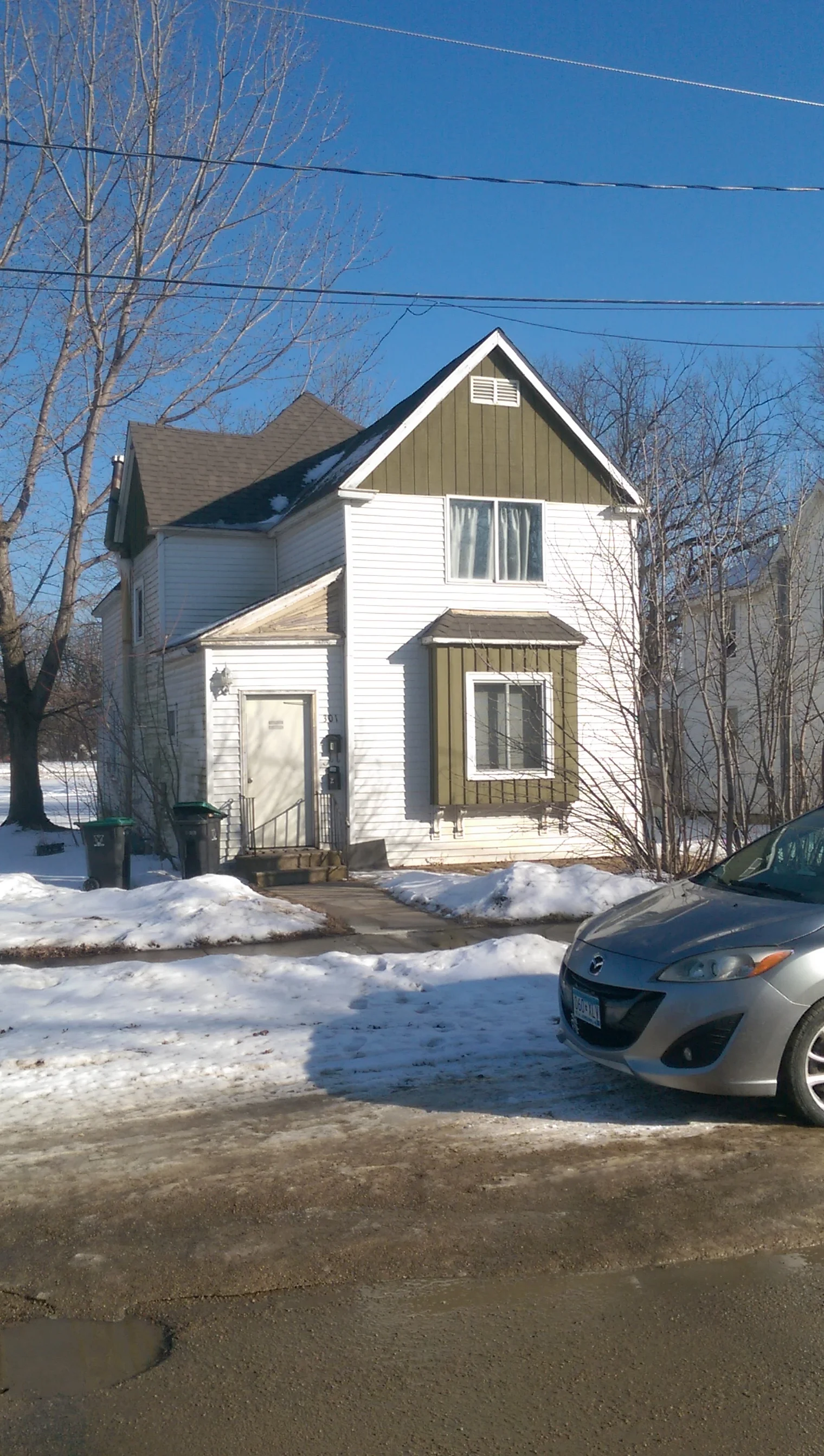 Exterior 1.jpg