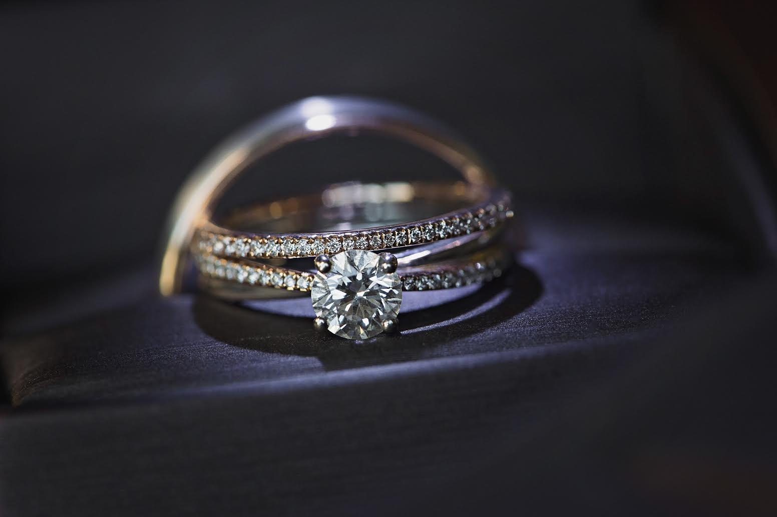 Tarra's Simon G ring can be found here .