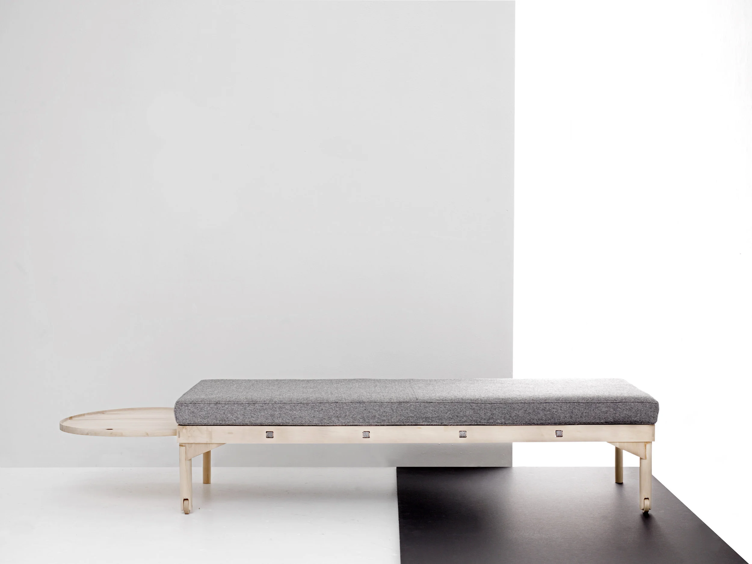 Darin Montgomery_daybed_1.jpg
