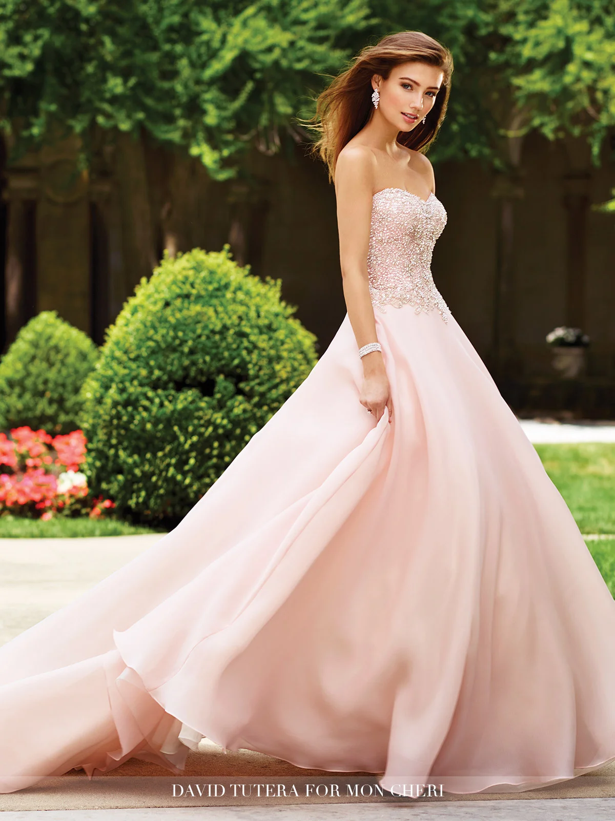 117266 Wedding Dresses 2017.jpg