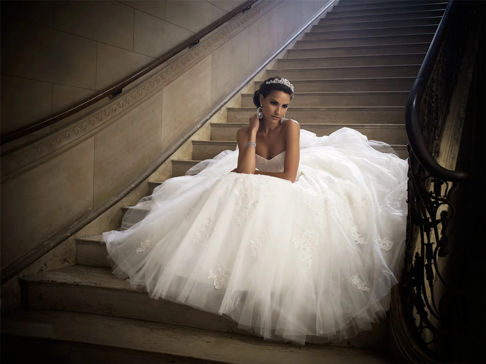 213254_STAIRS_111_HeroFinalRetouch.jpg