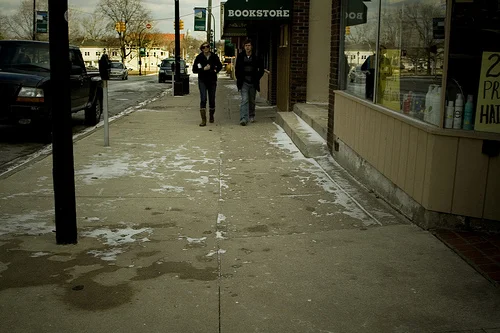 Ypsi Project : Strangers on Cross Street (via ericarhiannon )
I’m learning that I need to be careful when it comes to getting busy and not taking the time to snap a YP pic…that was what happened yesterday and so today I’ve decided to take 4 pics to make up for the 2 that I missed yesterday. My apologies if these are a bore, but they are taken in Ypsi so they totally count….