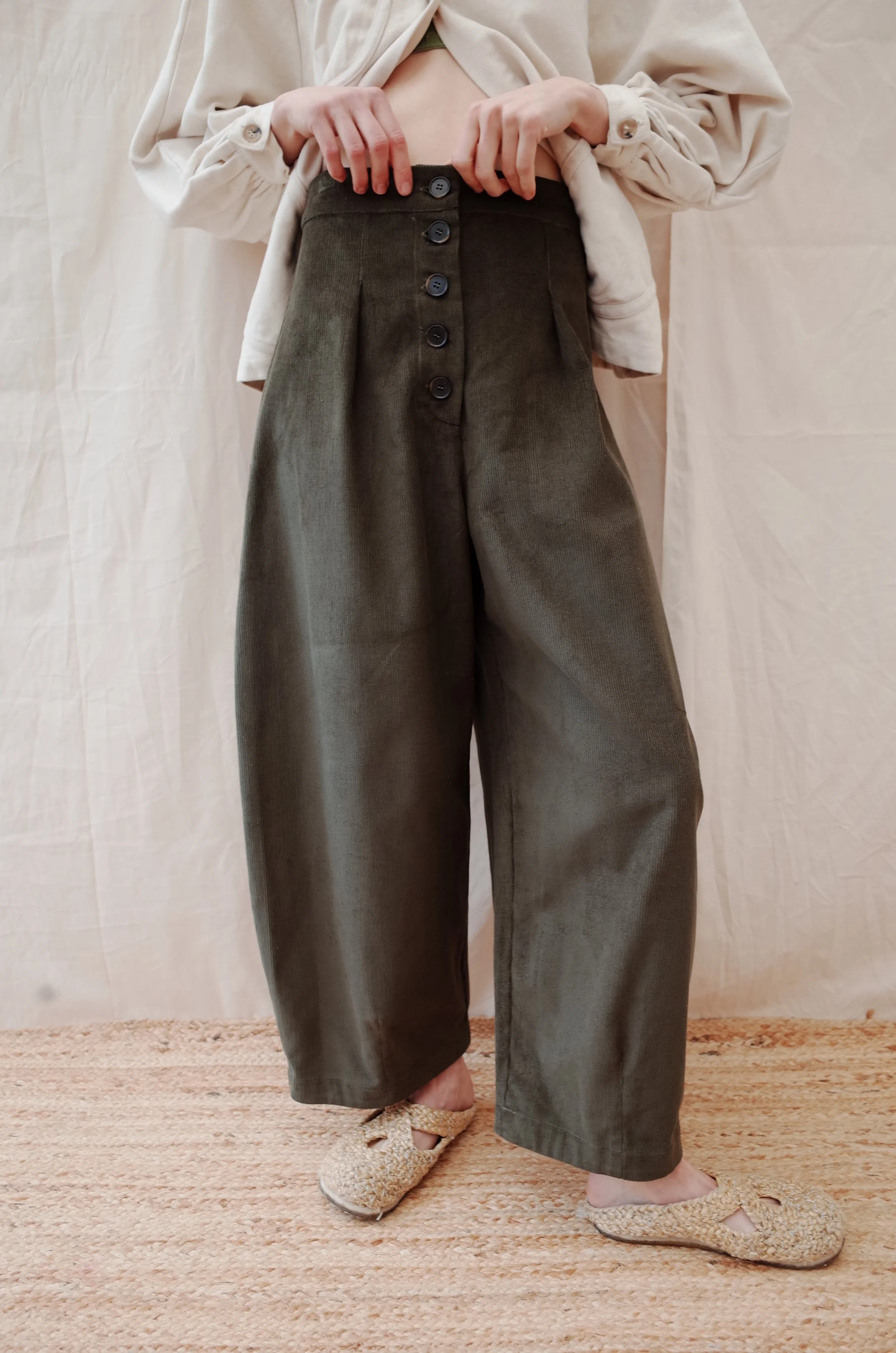 Pre order - Sian trousers - Olive Corduroy