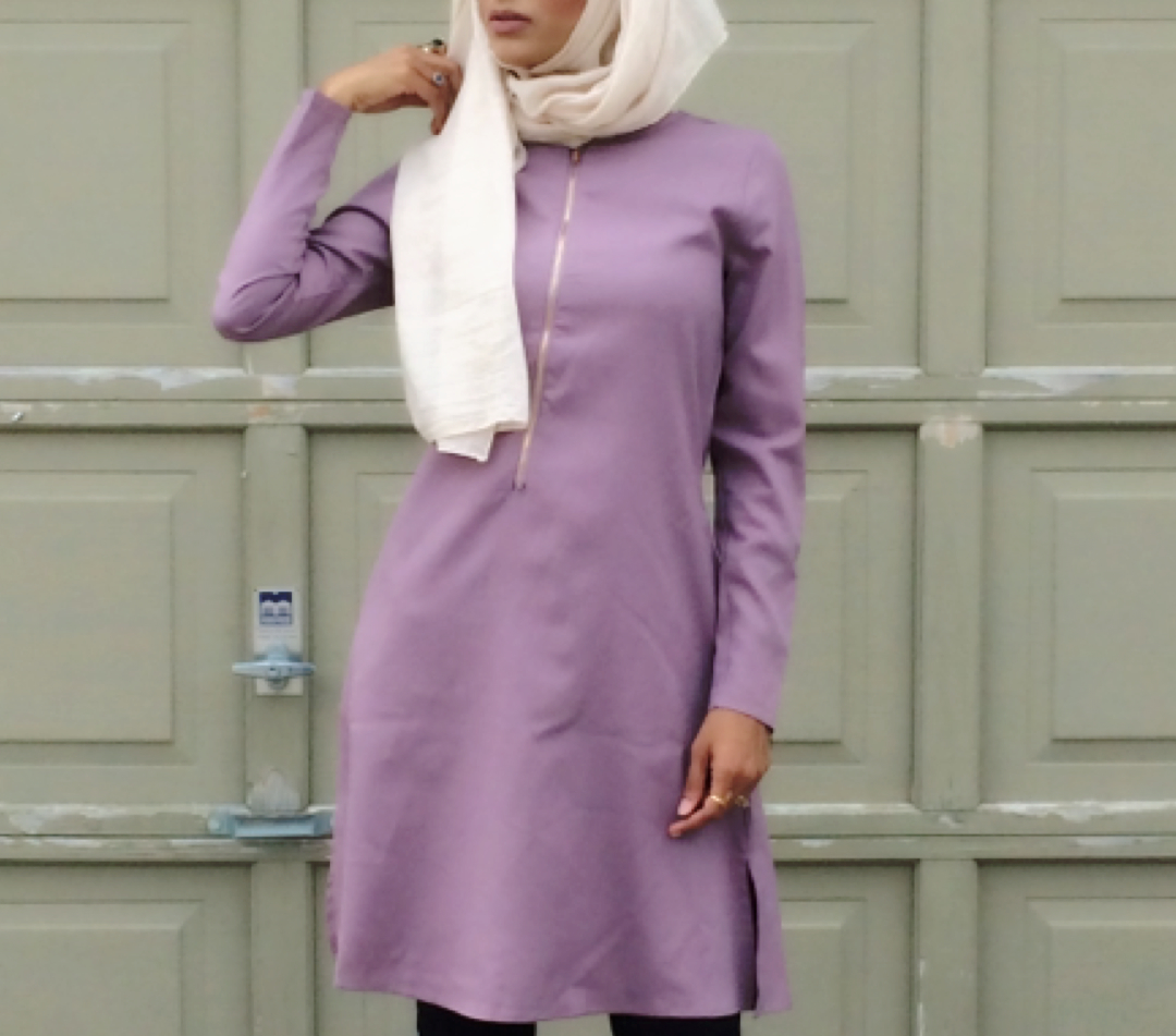  The zipper is part of the look. A polished gold metallic zipper on both the sleeves and chest are functional and stylish. 