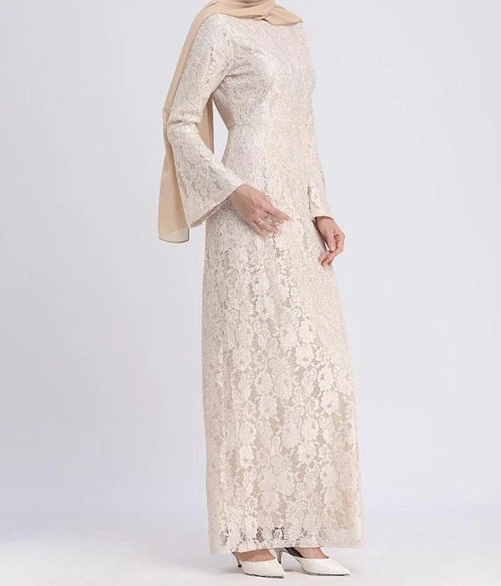 cream lace dress.jpg