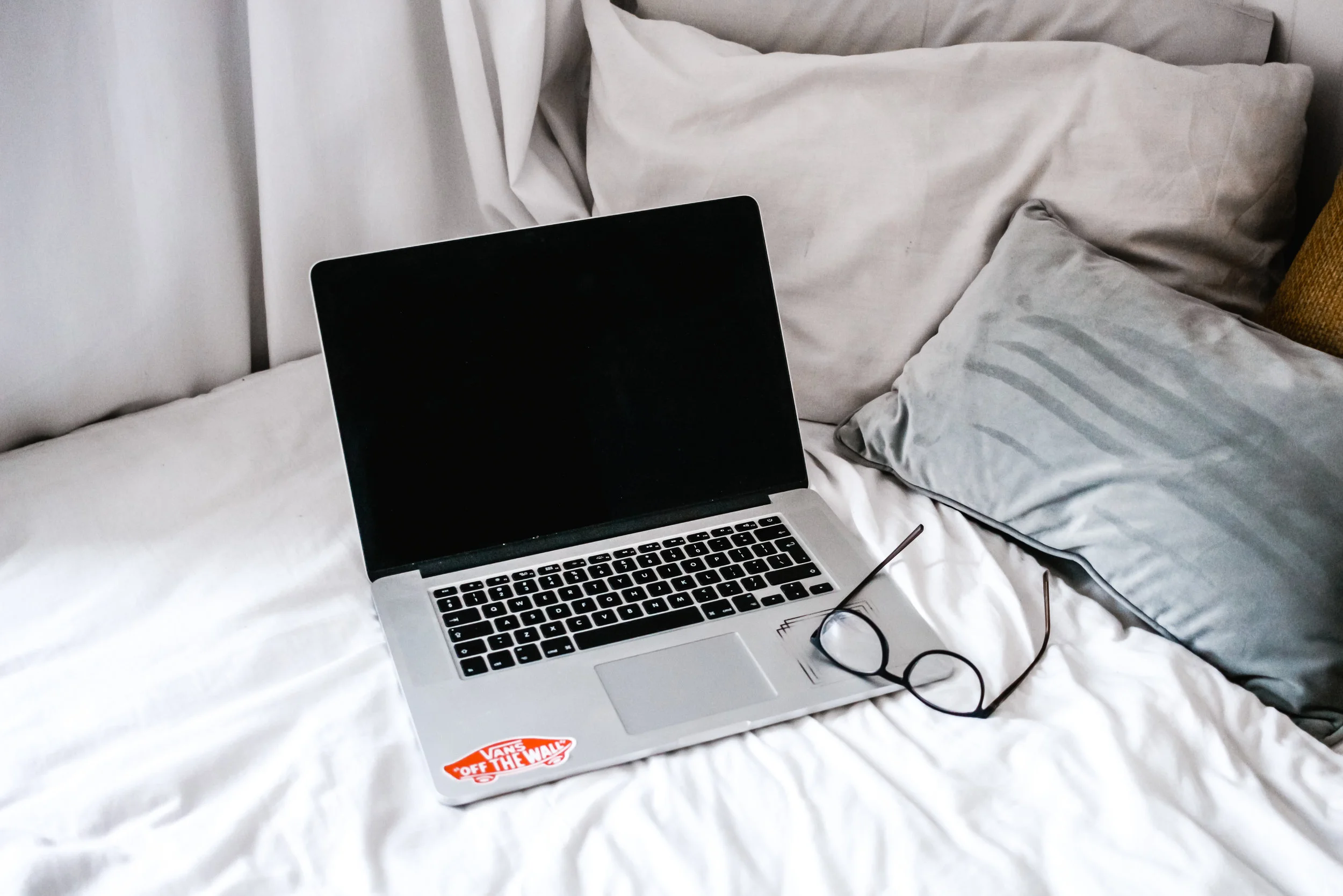 5 Effective Blogging Strategies for Artists