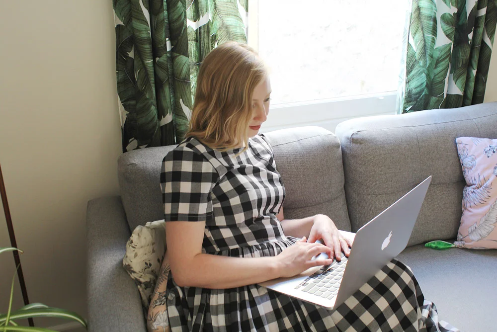 diy-leaf-printed-curtains-how-to.jpg