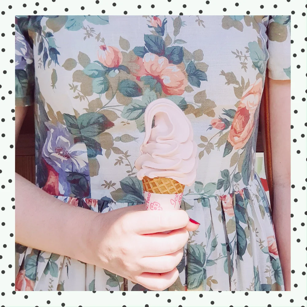 cherry-blossom-ice-cream-kyoto.jpg
