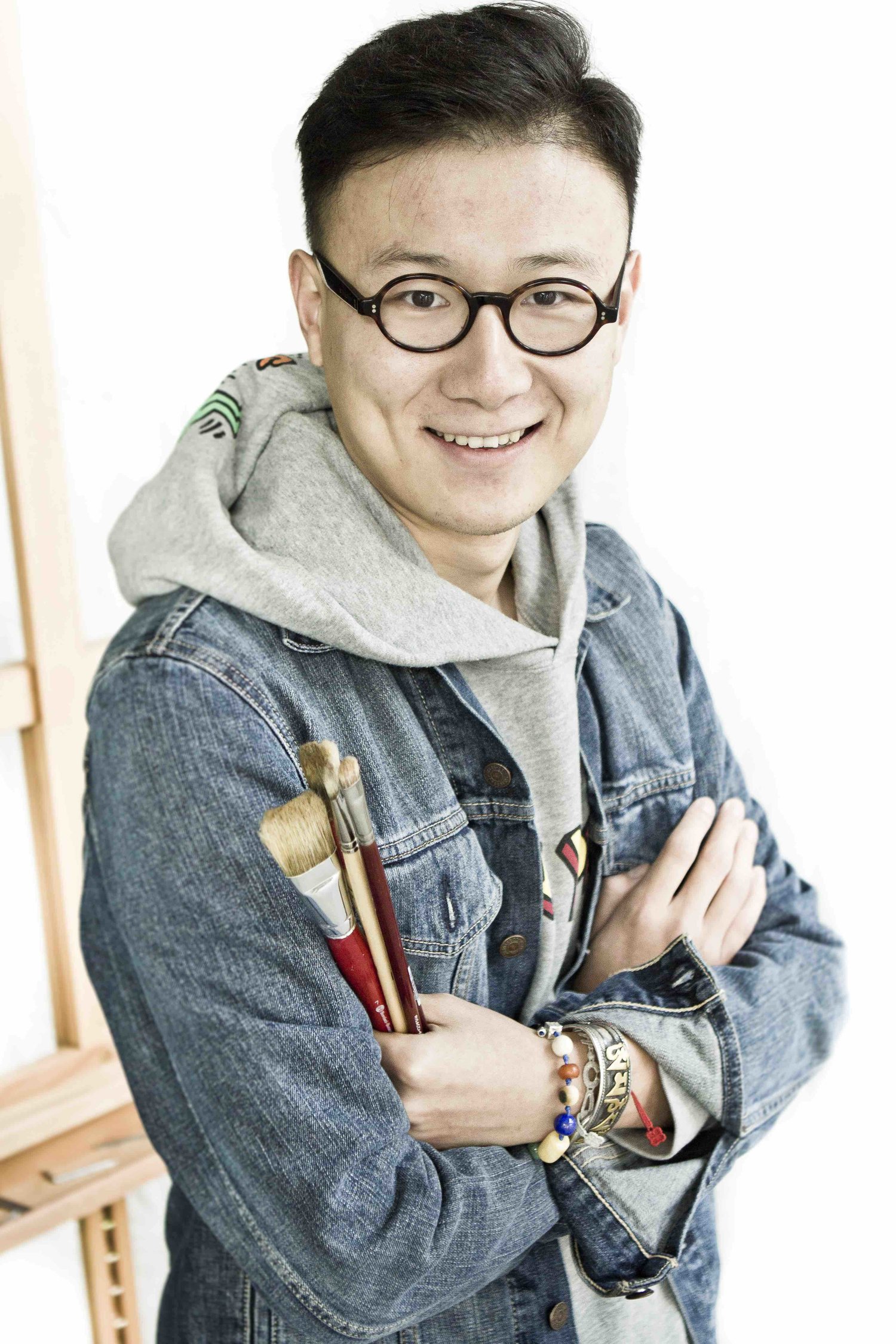 HIS ROLE IN TIAC Leonardo first joined TIAC in 2013 as student assistant for the summer and evening workshops program. In June 2016 he officially joined TIAC team as project coordinator, and operation director of Turandot Art Studio program. He works in TIAC Florence center, but he also assist Turandot Art Studio program in China . GET TO KNOW HIM Leonardo was born in Qiqihaer in the north of China. He lived there until he he was 13 years old. In 2007 he moved to Beijing to study art in middle and high school. After graduating in 2012 he decided to go to Italy to study art. He studied very hard to enter in the Public Academy of Fine Art of Florence, and the same time he participated in evening workshops to expand his knowledge. He loves cooking Chinese vegan food, nature, skiing, meditating and animals.