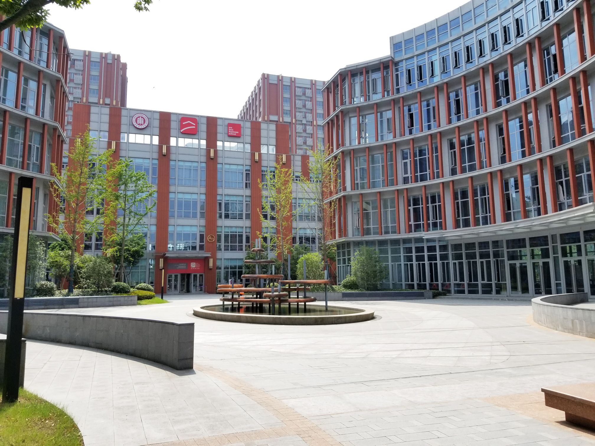 6.Campus-V.jpg