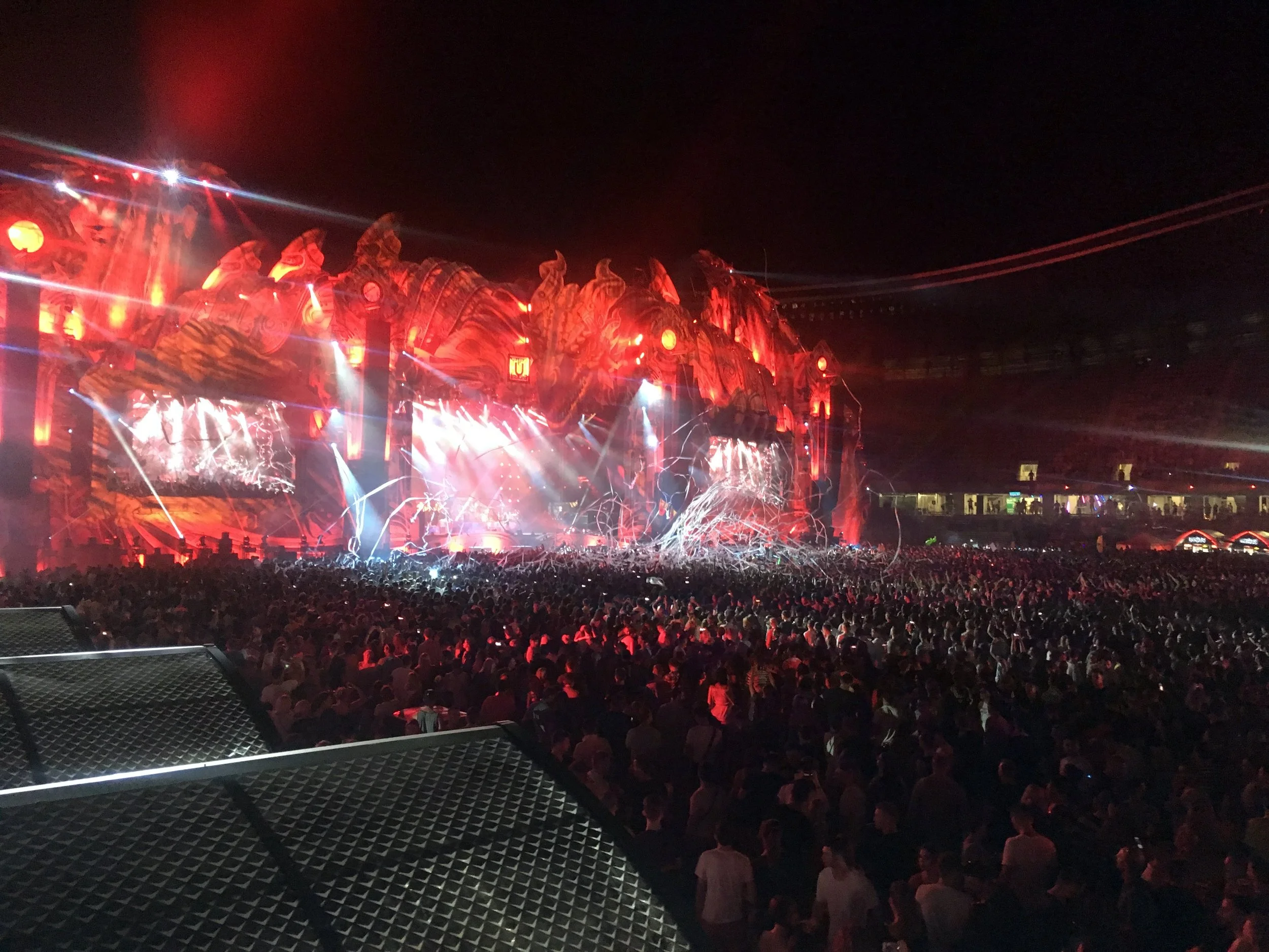 Nighti at Untold.jpg