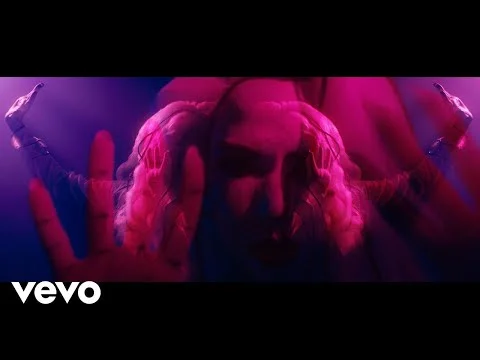 Elle Exxe - Catapult