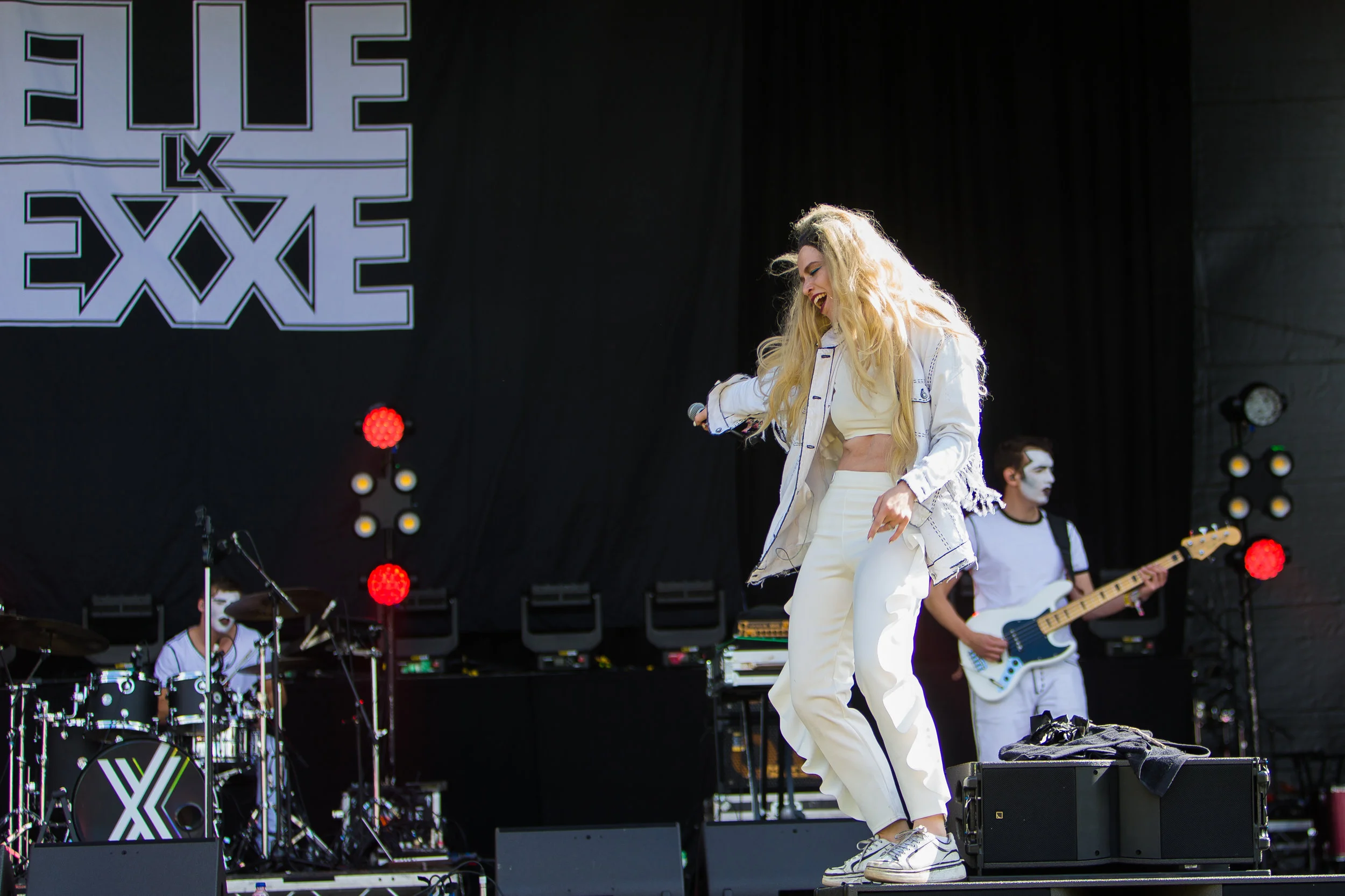  Elle Exxe performs at Carnival 56 in Dundee 