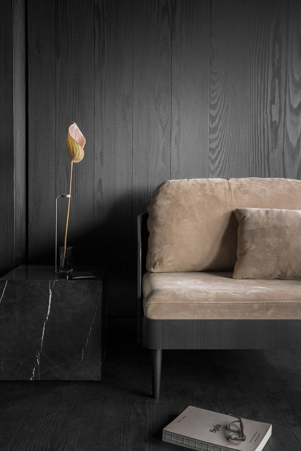MENU---Plinth,-Septembre-Sofa,--Stem-Vase.jpg