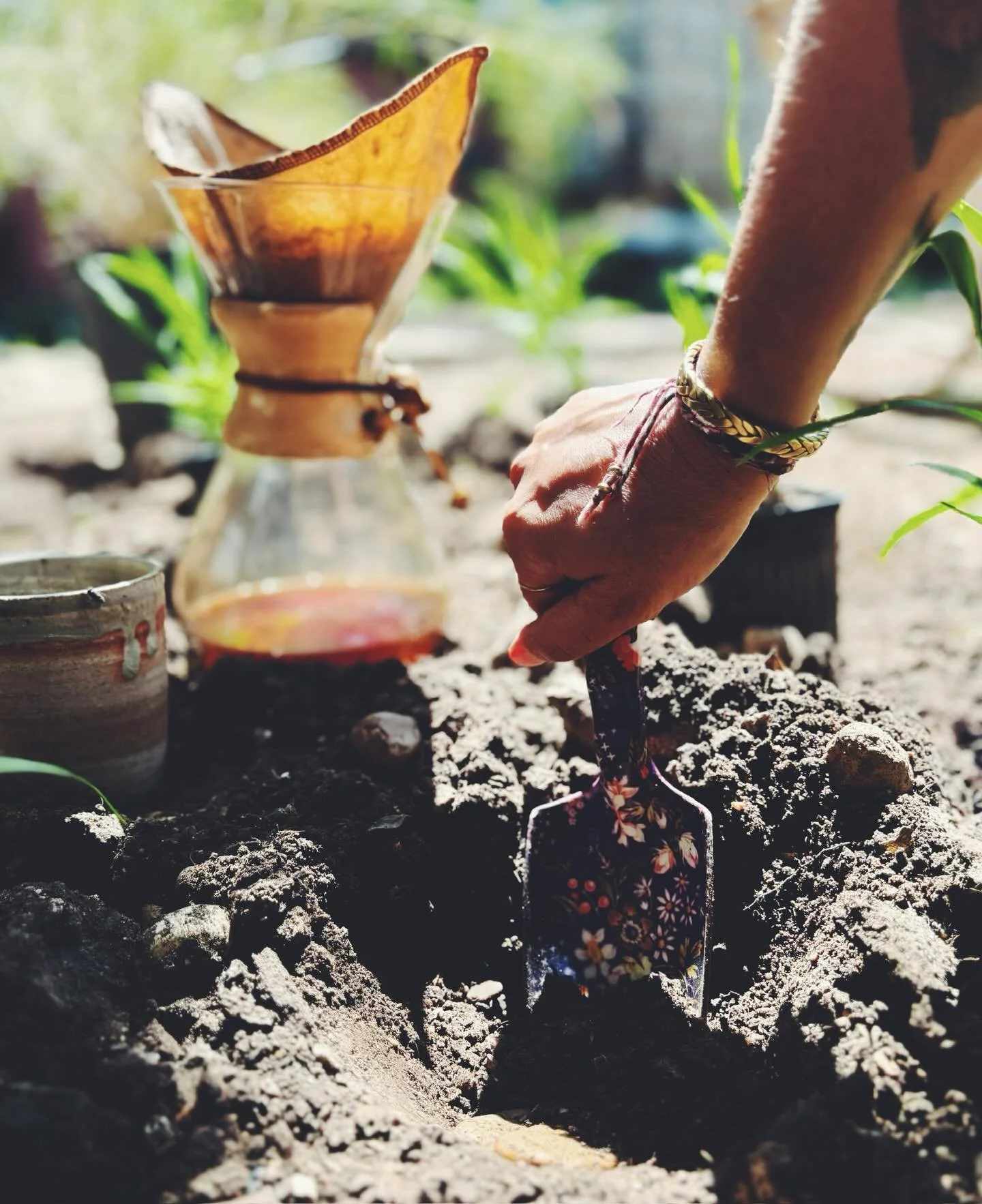 ✨One idea to keep it slow and simple&hellip; Begin anywhere

On any given day, in any given month, there are so many things that need doing. Some required for survival, some that feel required, even if they could wait, and some that come directly fro