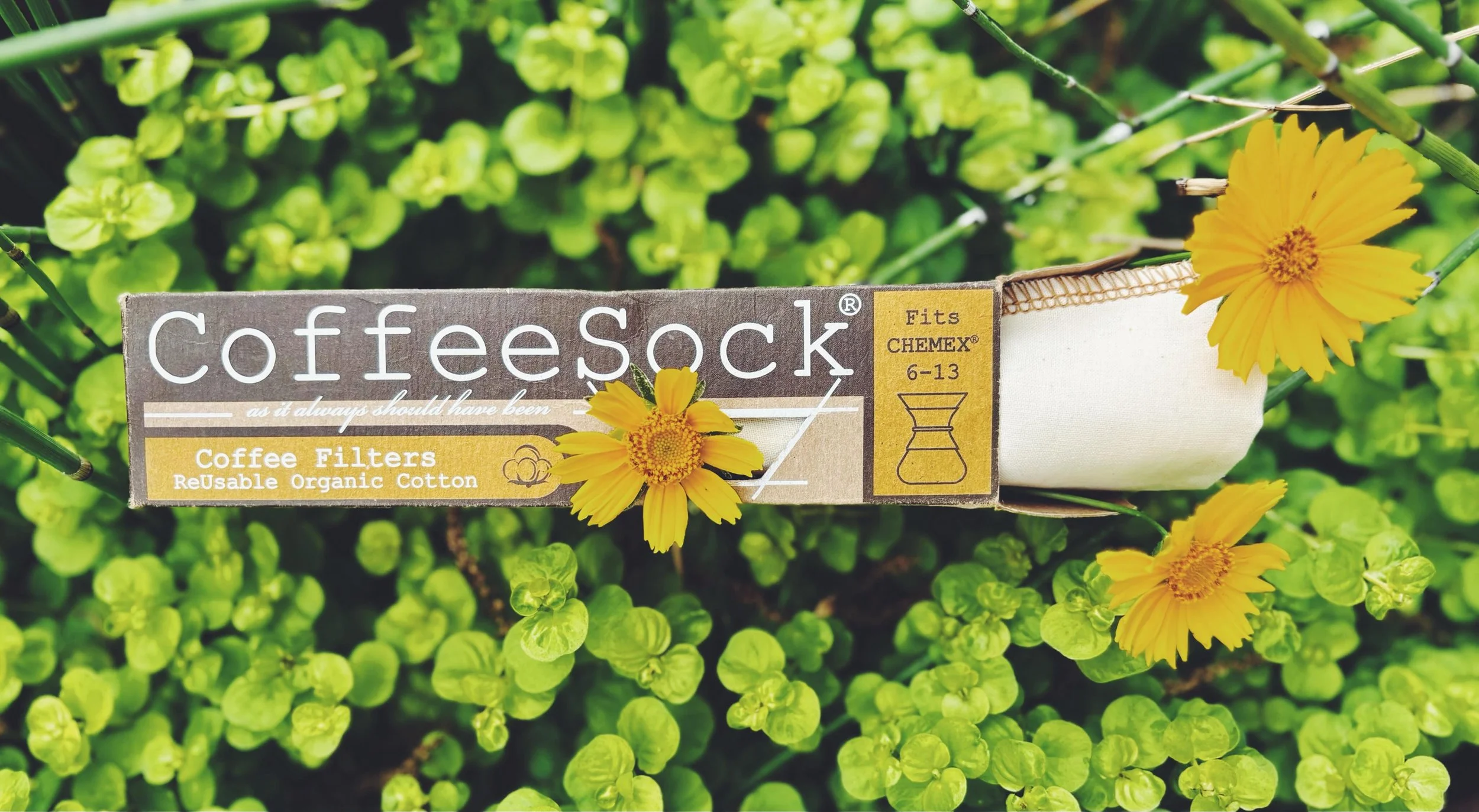 &bull; Made from 100% Organic Cotton 
&bull; Compatible with over 30 makers 
&bull; Reusable for months or even years 
&bull; Easy to clean + quick to dry 
&bull; Compostable at end of life ✌️

#coffeesock #coffeesockreusablefilter #sustainablebrewin