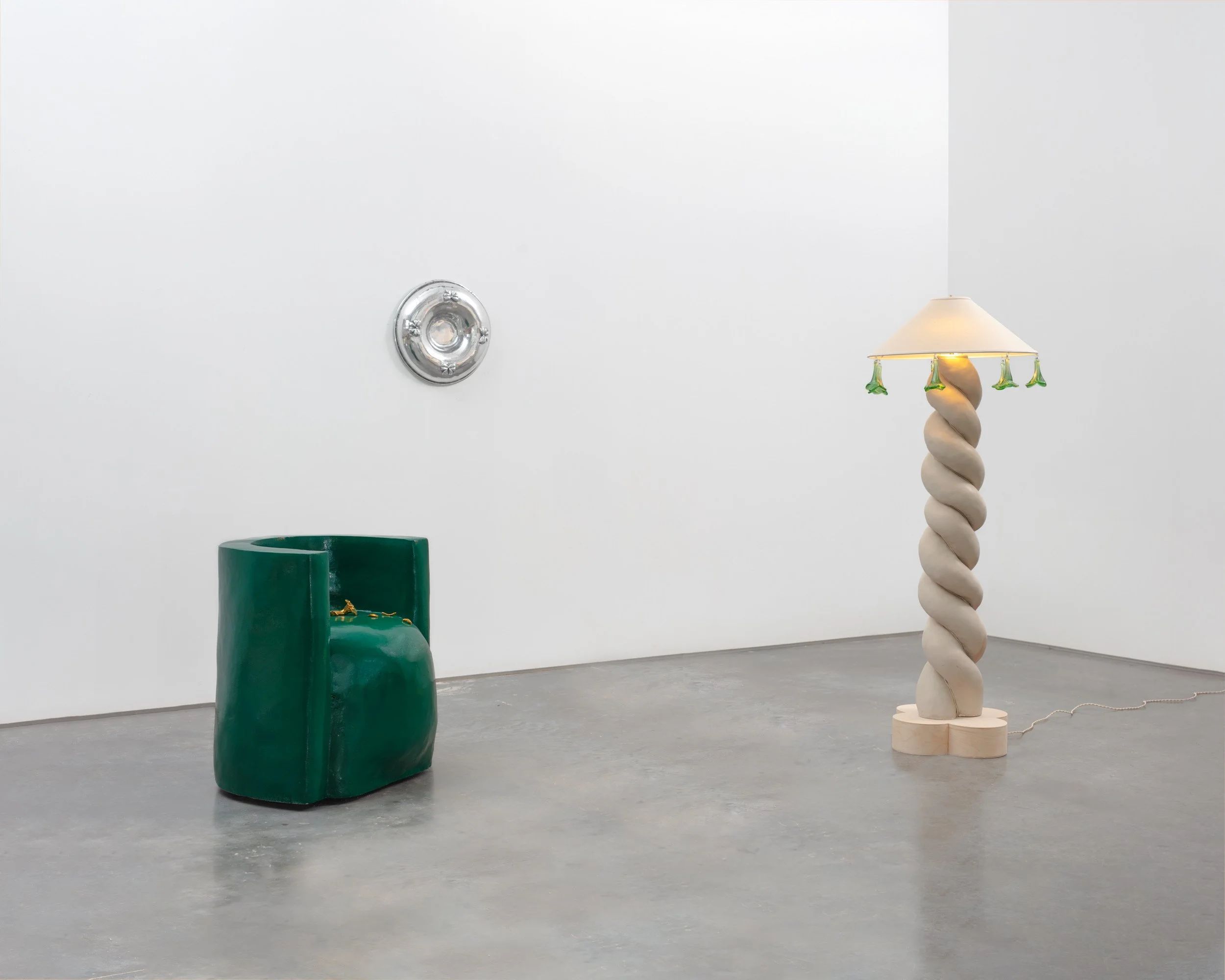 24-04 Ana Buitrago Grad Images_ (26 of 40).JPEG