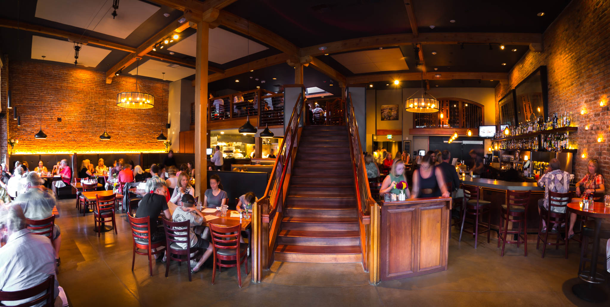 About Us — 900 Wall