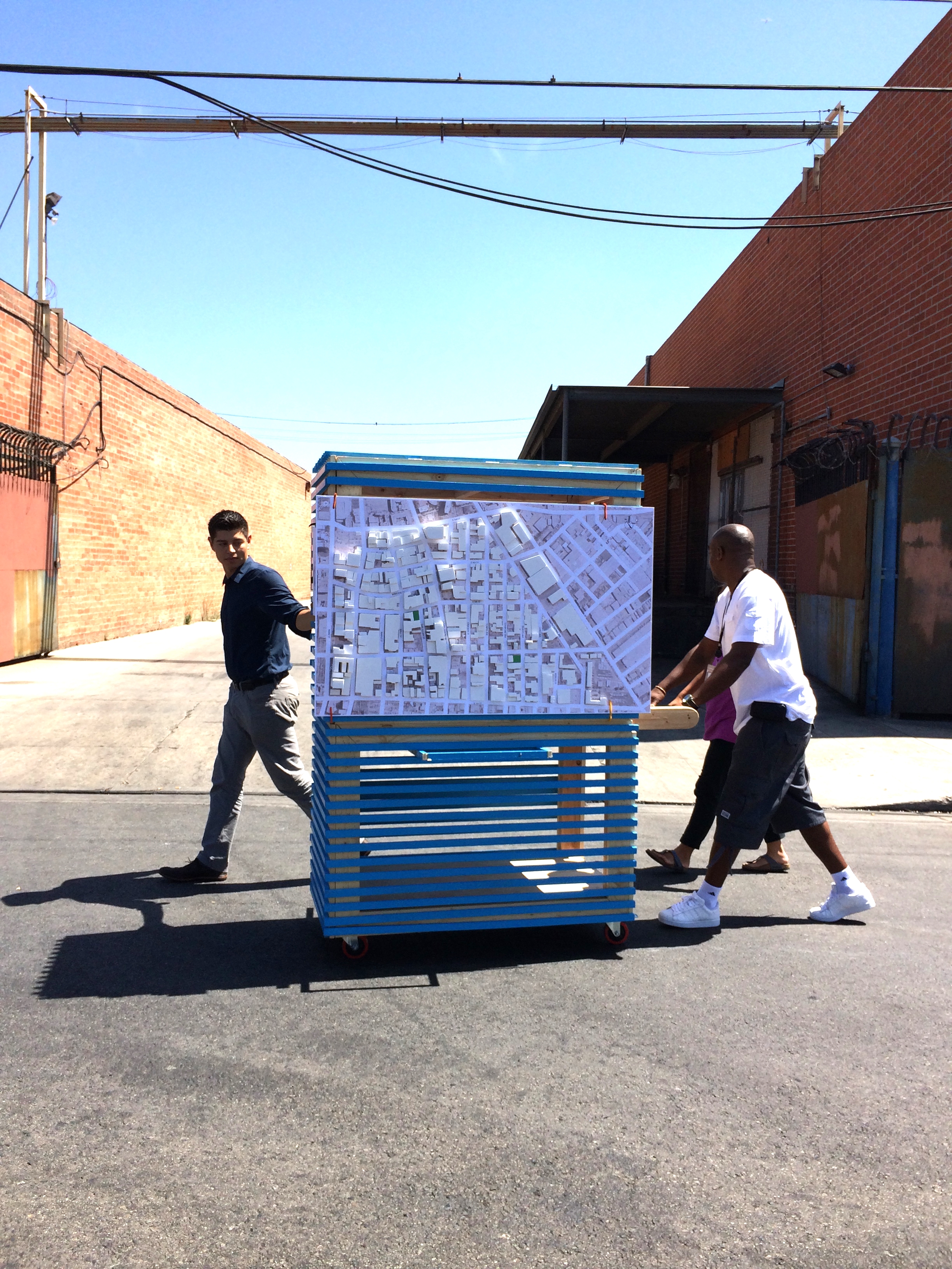 A mobile Participation Station was wheeled around the streets to hold design workshops on the sidewalk and engage currently unhoused residents.