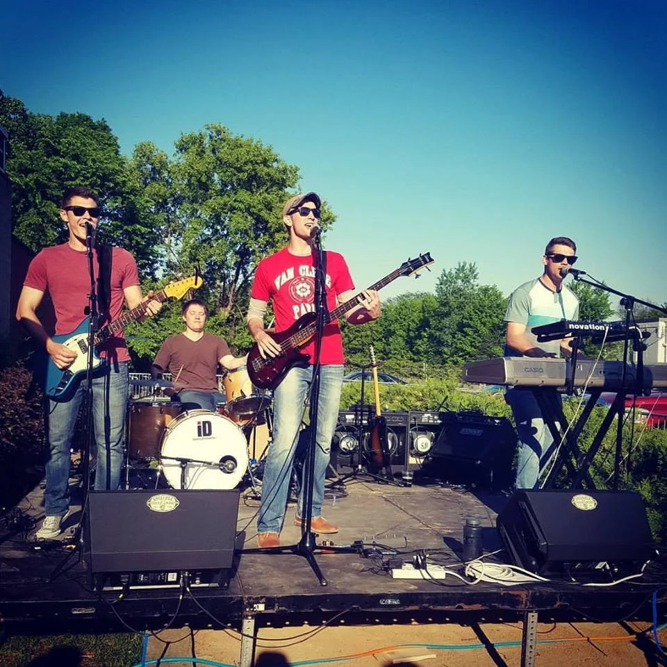 Live Music by Kingsview