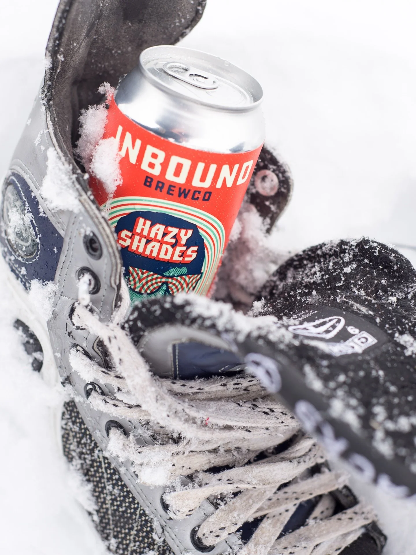 Happy Holidays! We are celebrating with a little pond hockey and Hazy Shades 😎 The taproom is open 1-7PM today, come on over and sip some Holiday cheer 🍺