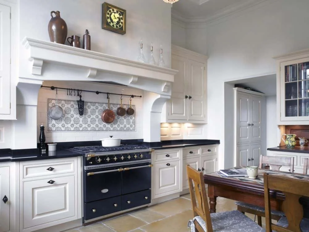 Chapman-Kitchen-Install-e1510249165703.jpg