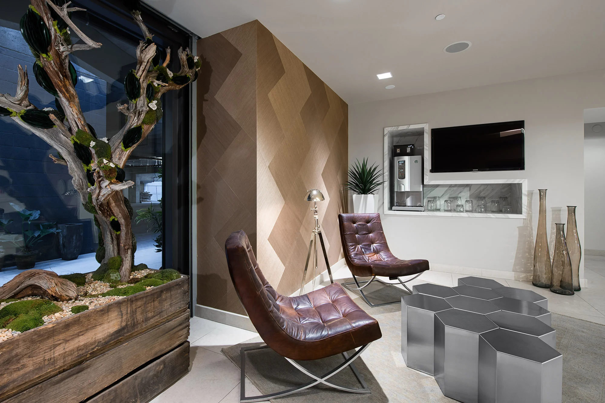 Amenities_1.jpg