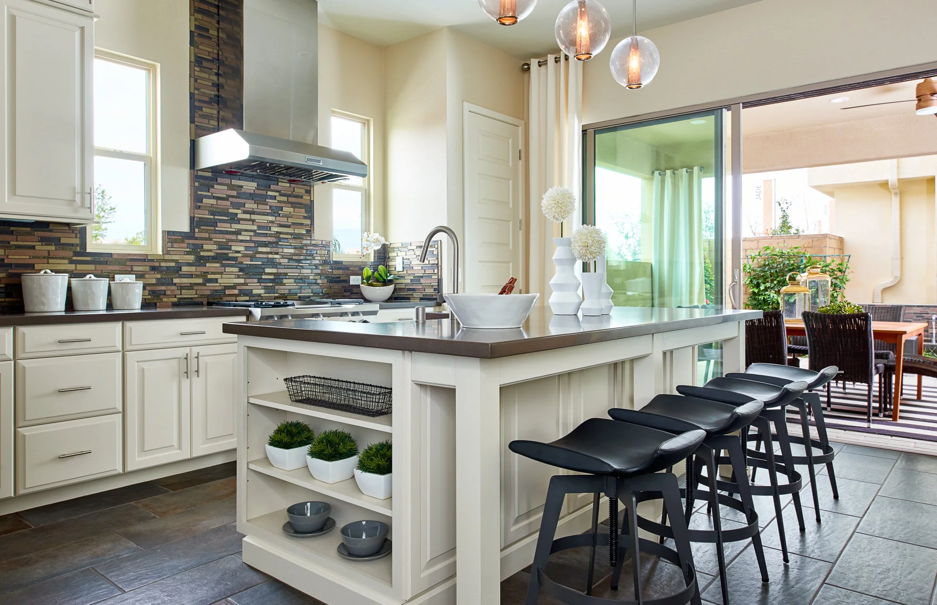 Jade_Valiant_Kitchen_01.jpg