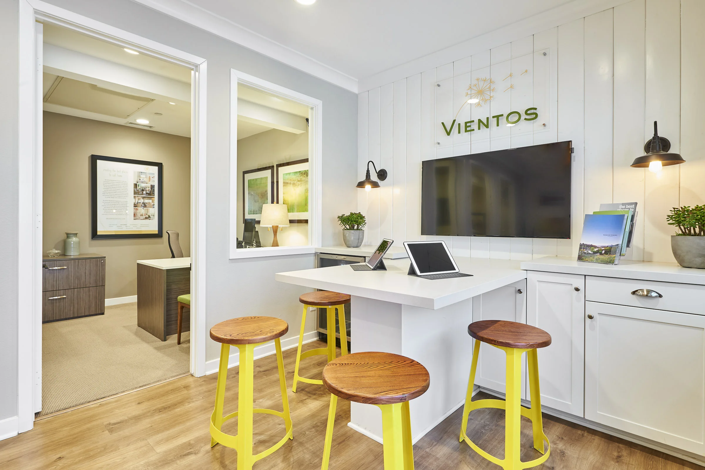 171120_Vientos_Sales Center_061.jpg