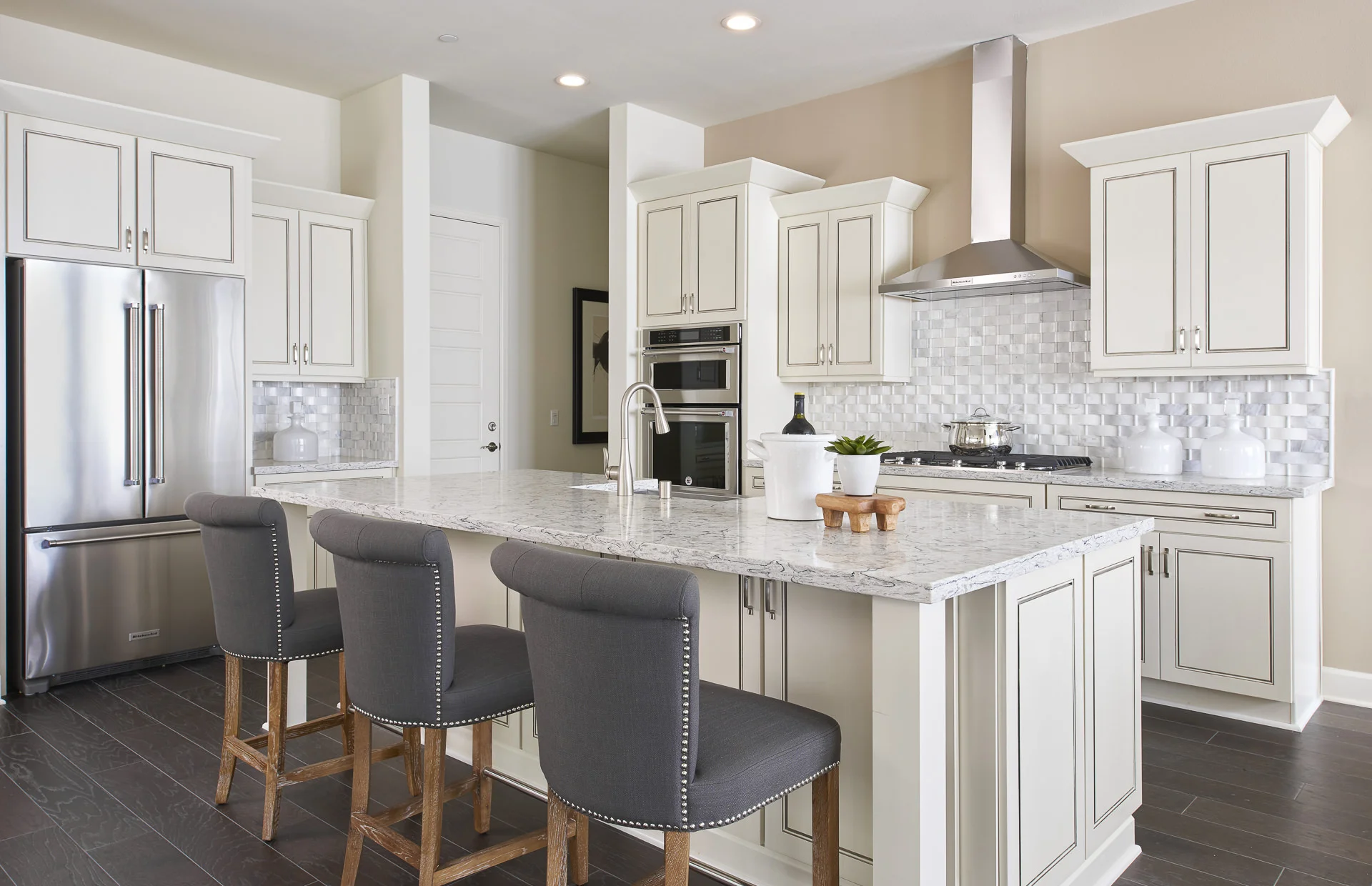 Alma_Res1_Kitchen_01.jpg