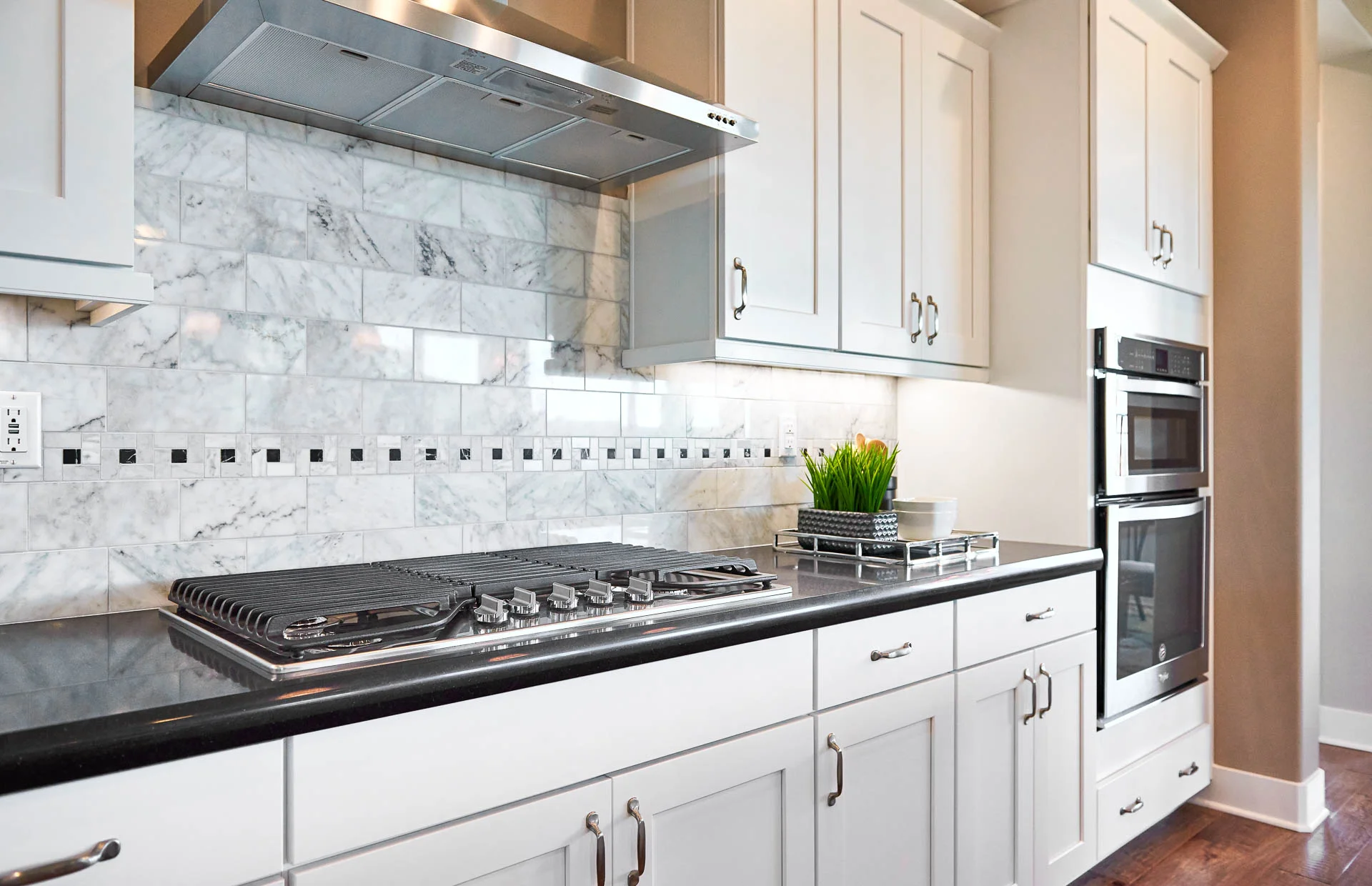 Ardena_Brownstone_Kitchen_Detail.jpg