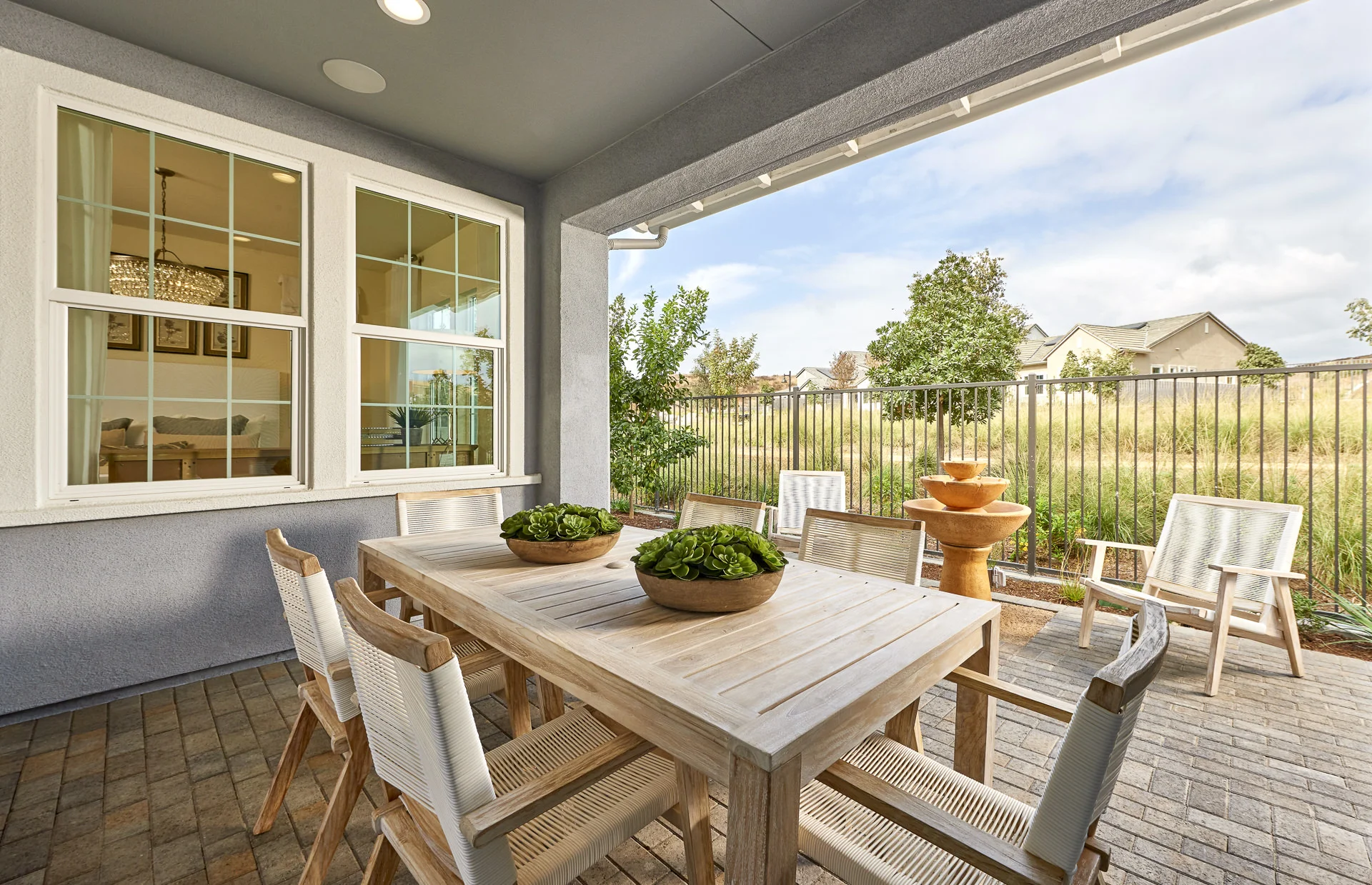 Vida_Res1_Covered_Patio.jpg