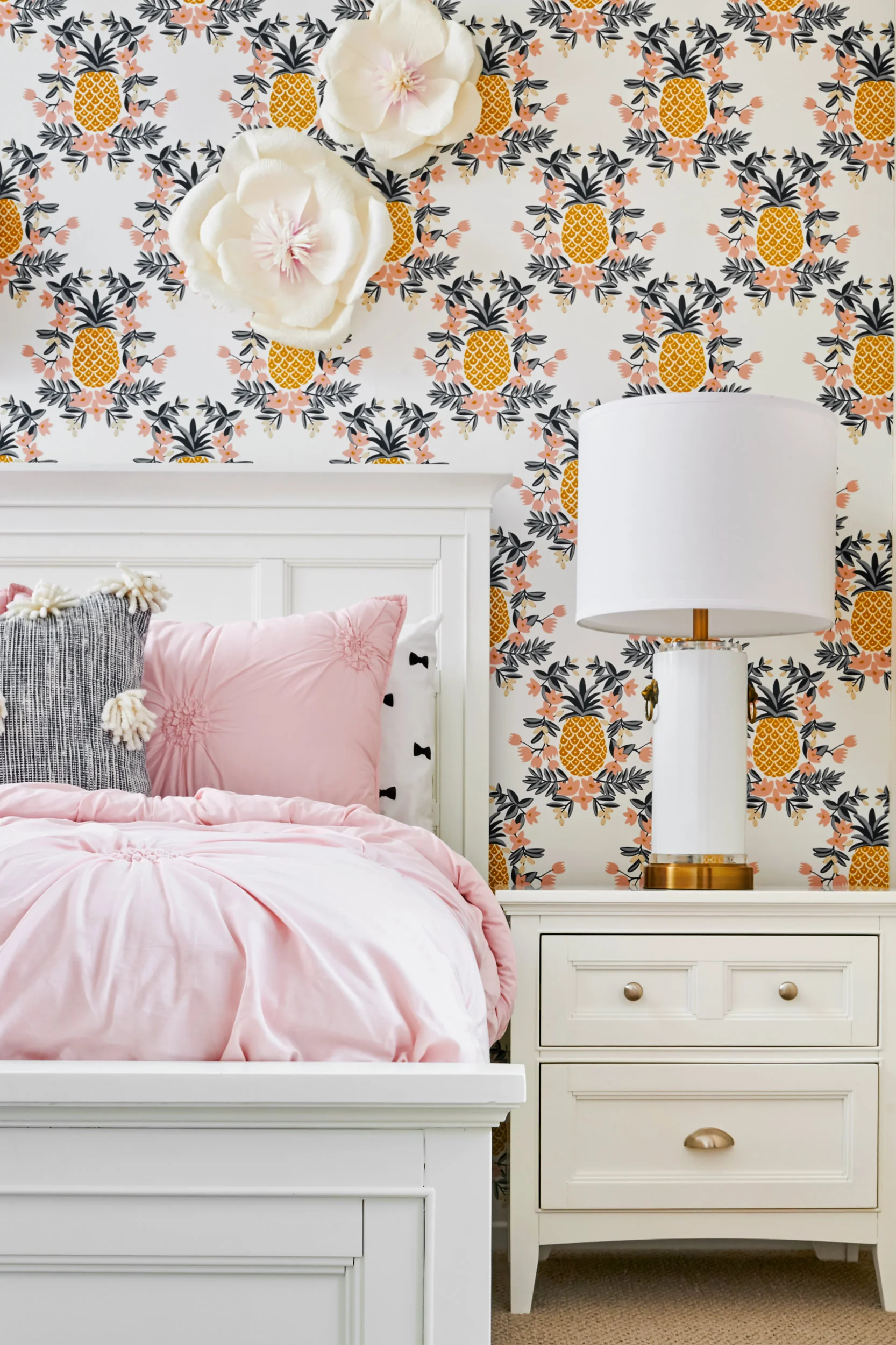 Windsor_Pathmaker_Bedroom_02_001.jpg