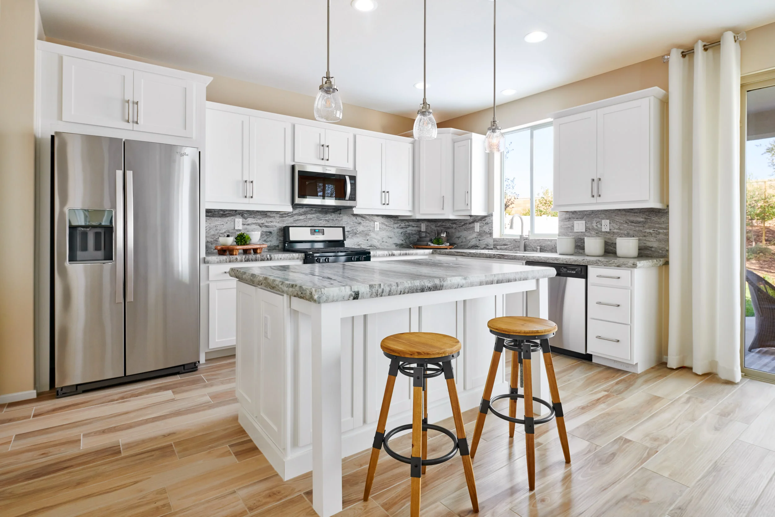 Windsor_Pathmaker_Kitchen_001.jpg