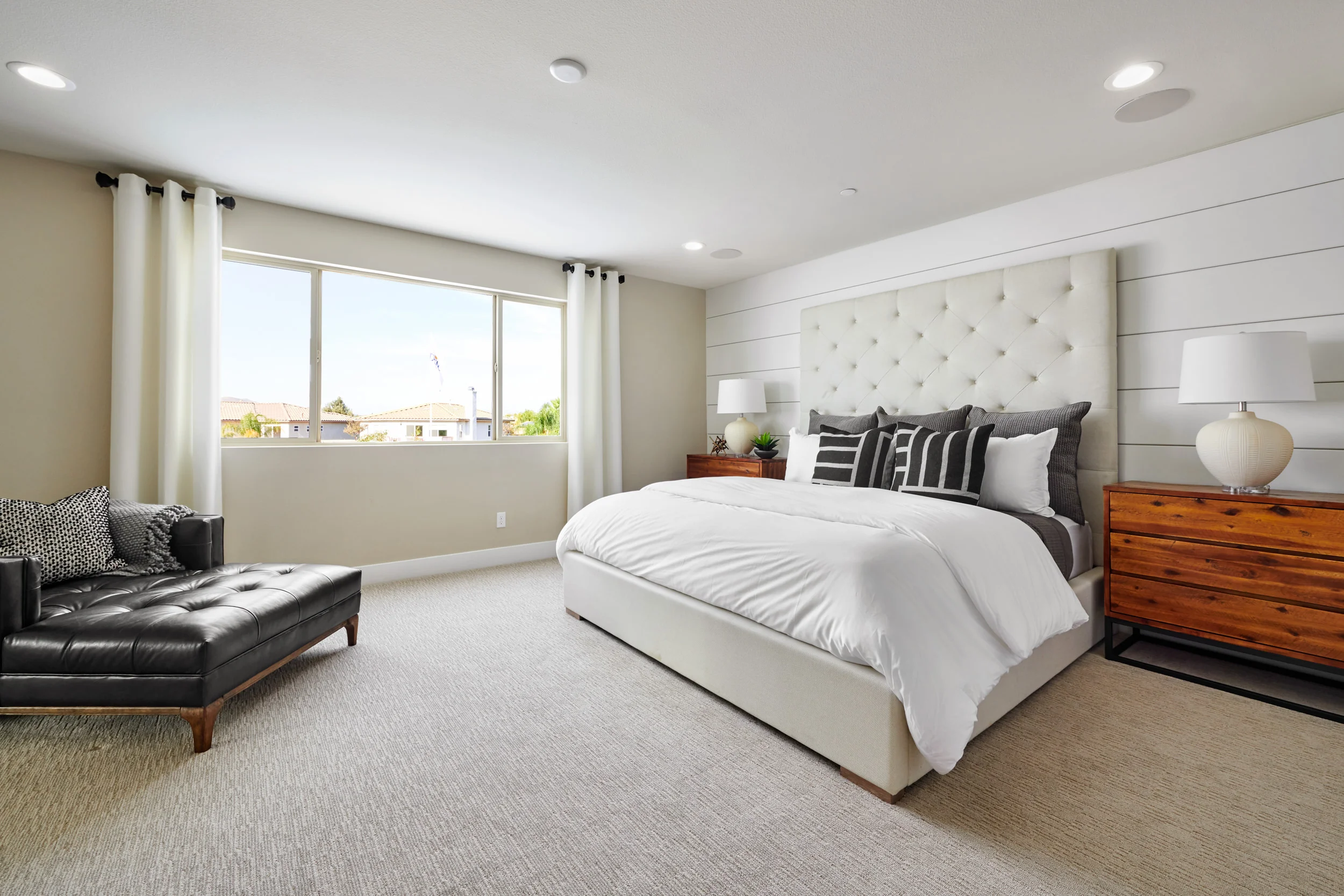 Windsor_Prodigy_Owners_Suite_001.jpg