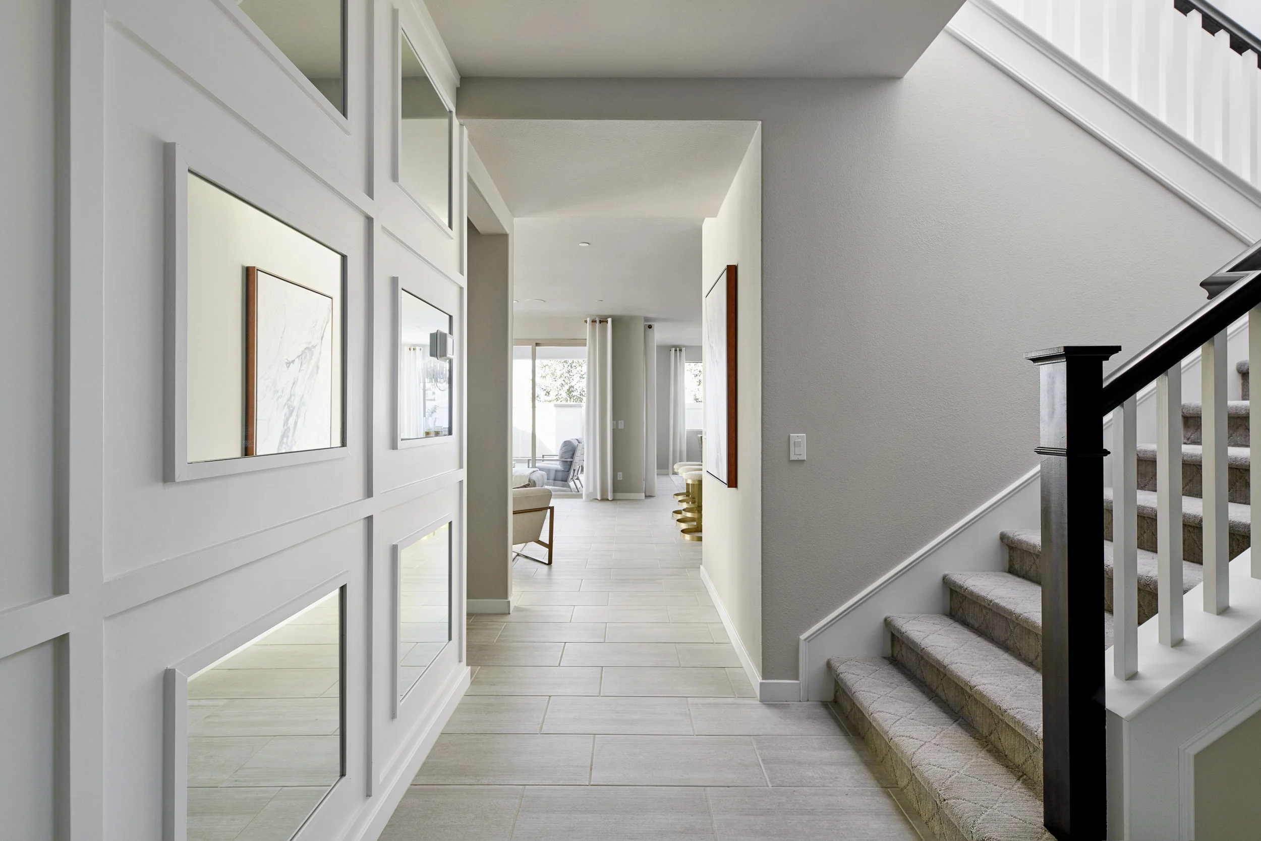 Dorado_Plan_3_Foyer_01.jpg