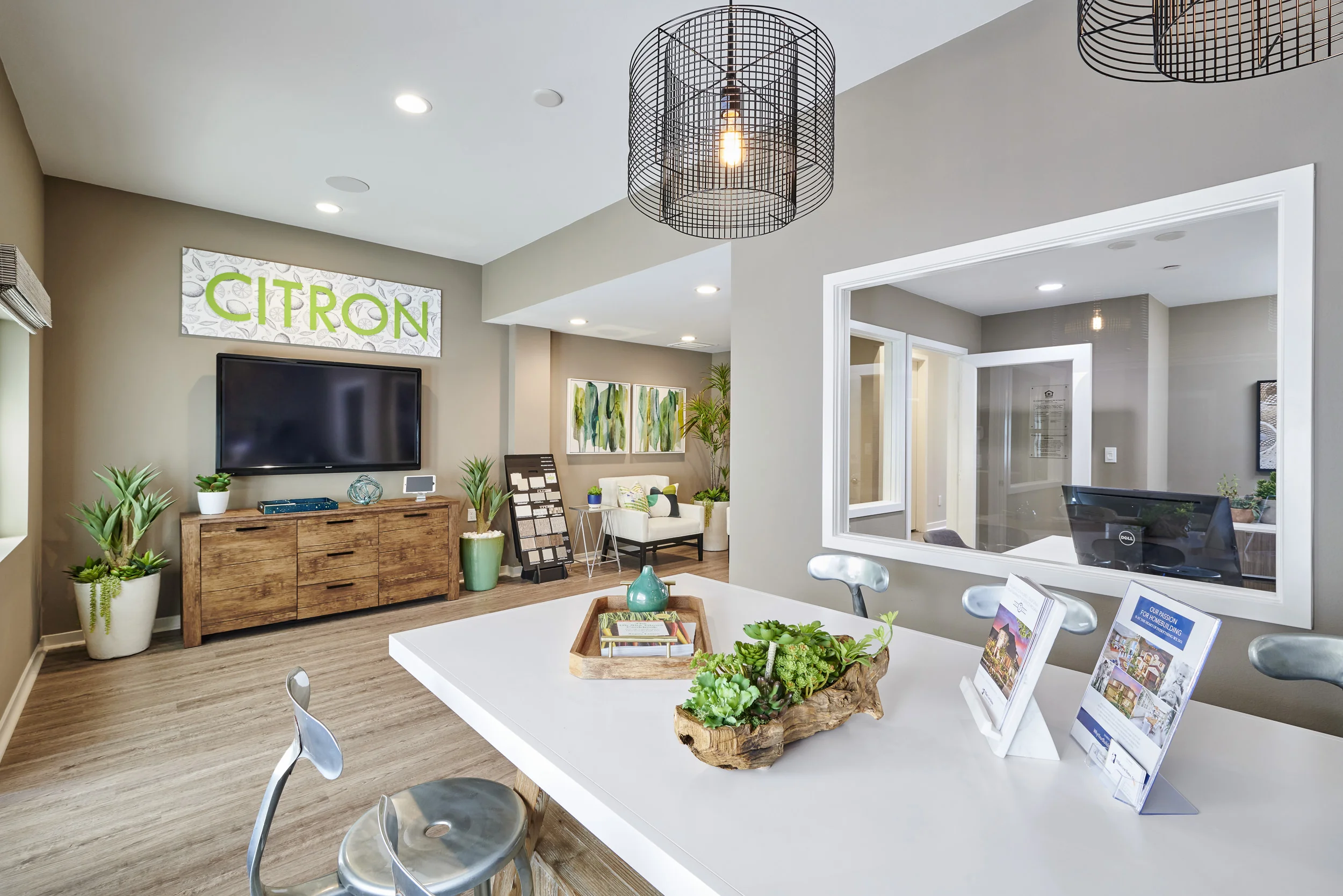 180806_Citron_Sales_Center_003.jpg