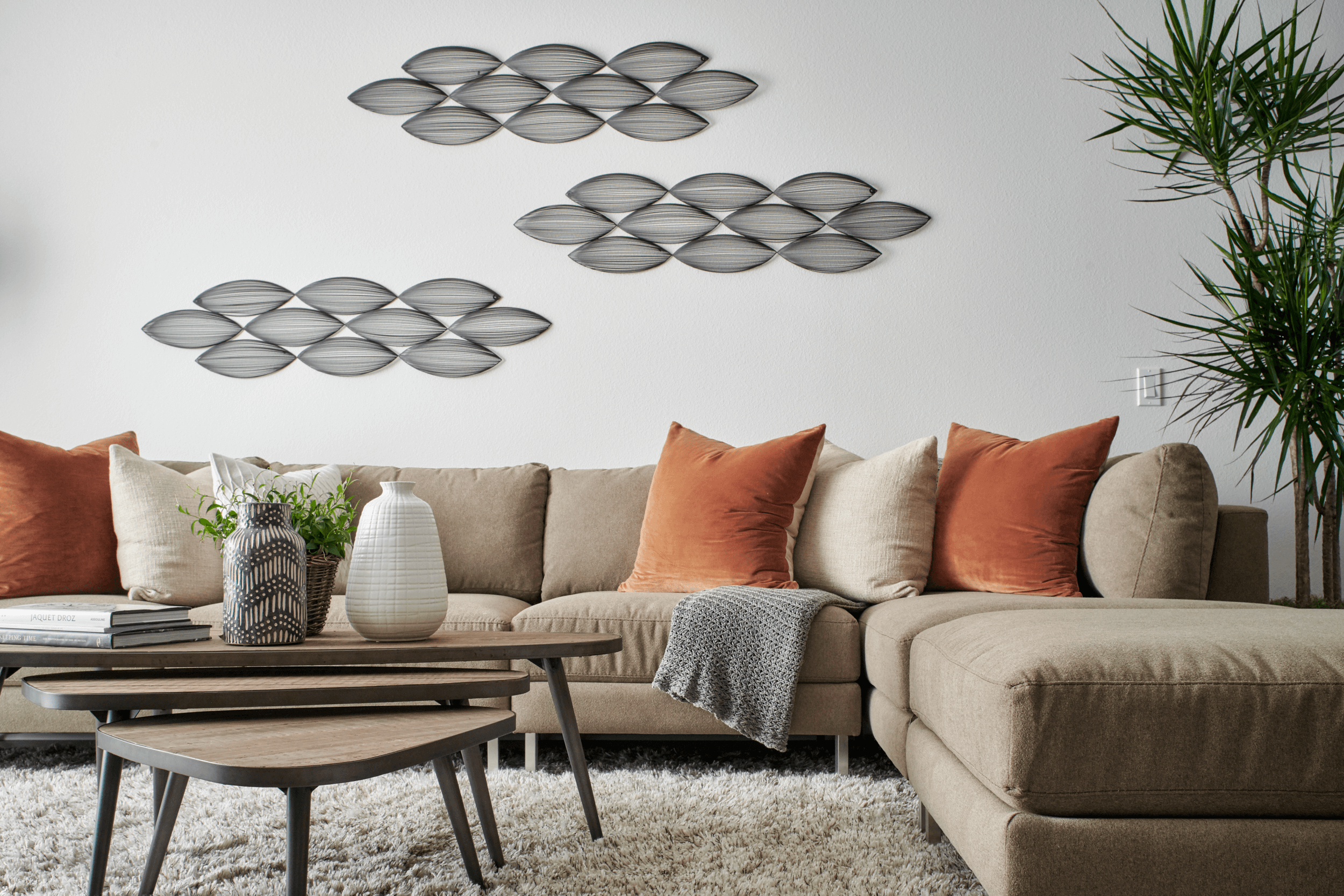 190729_WLH_ModoP1T_Living_Room_Detail_02.png