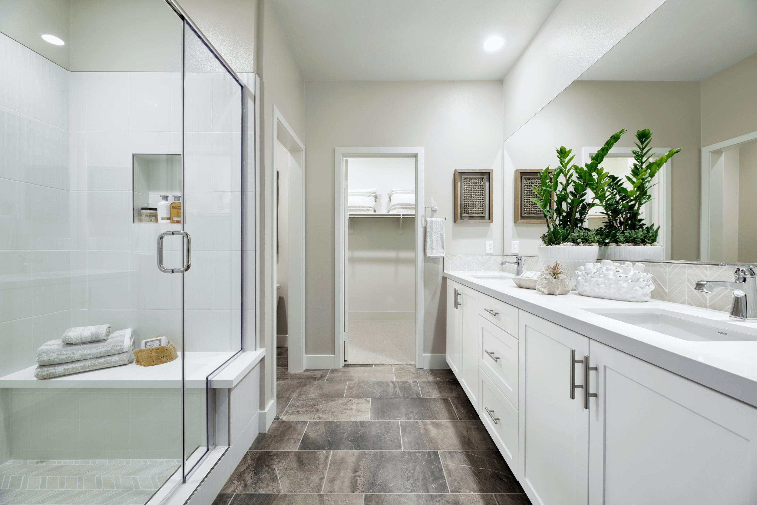 190805_WLH_NP_VergeP1R_Master_Bathroom.png
