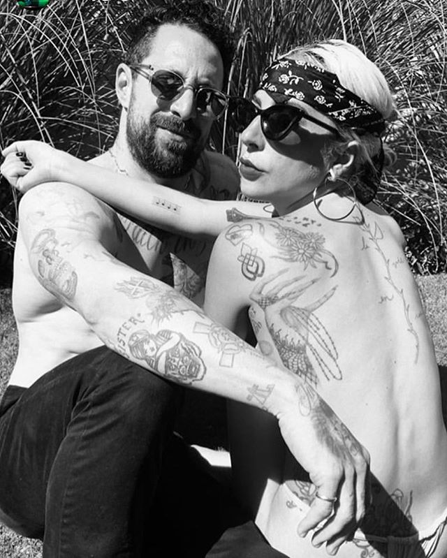 @ladygaga in @greyant IEMALL: BLACK frames. Thank you @sandraamador.xx for always supporting! 🙏🏻❤️⭐️