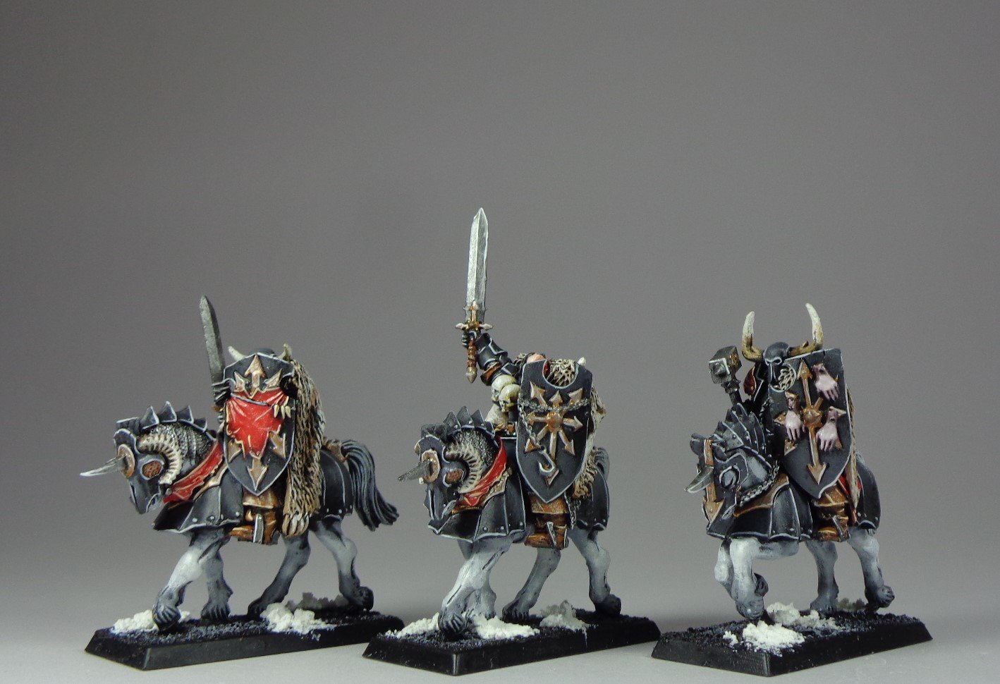 Slaves to Darkness Warriors of Chaos Paintedfigs Miniature Painting Service (24).jpg