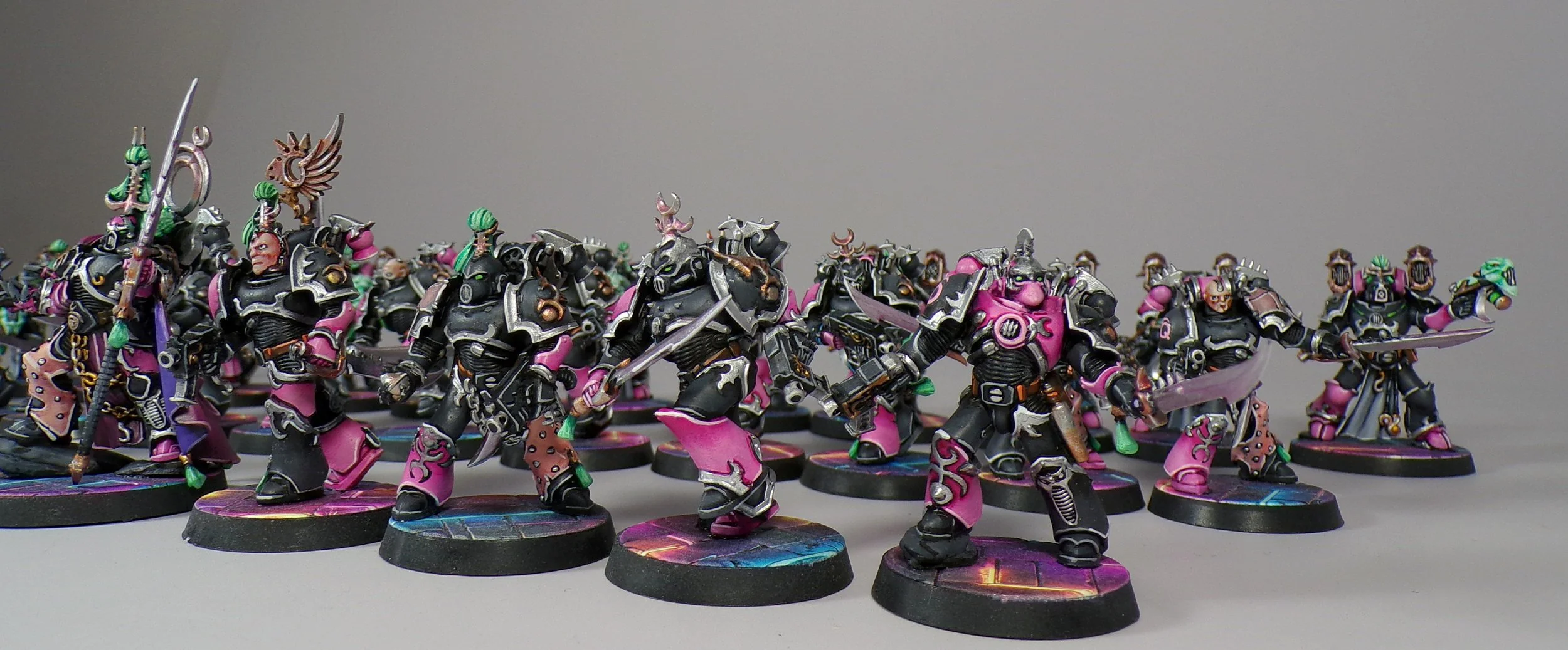 40k Champions of Slaanesh Emperor's Children PaintedFigs Miniature Painting Service (7).jpg
