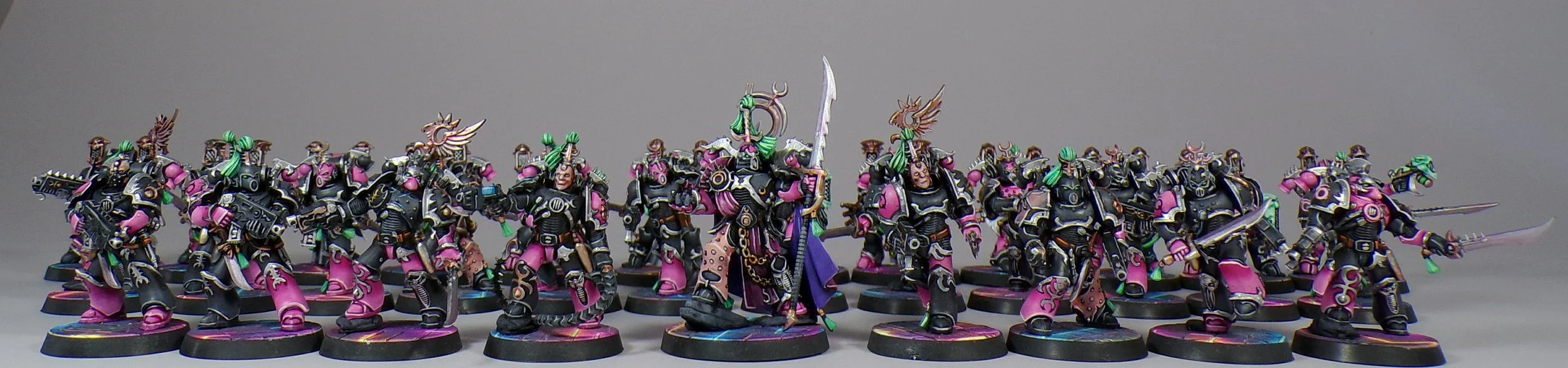 40k Champions of Slaanesh Emperor's Children PaintedFigs Miniature Painting Service (35).jpg