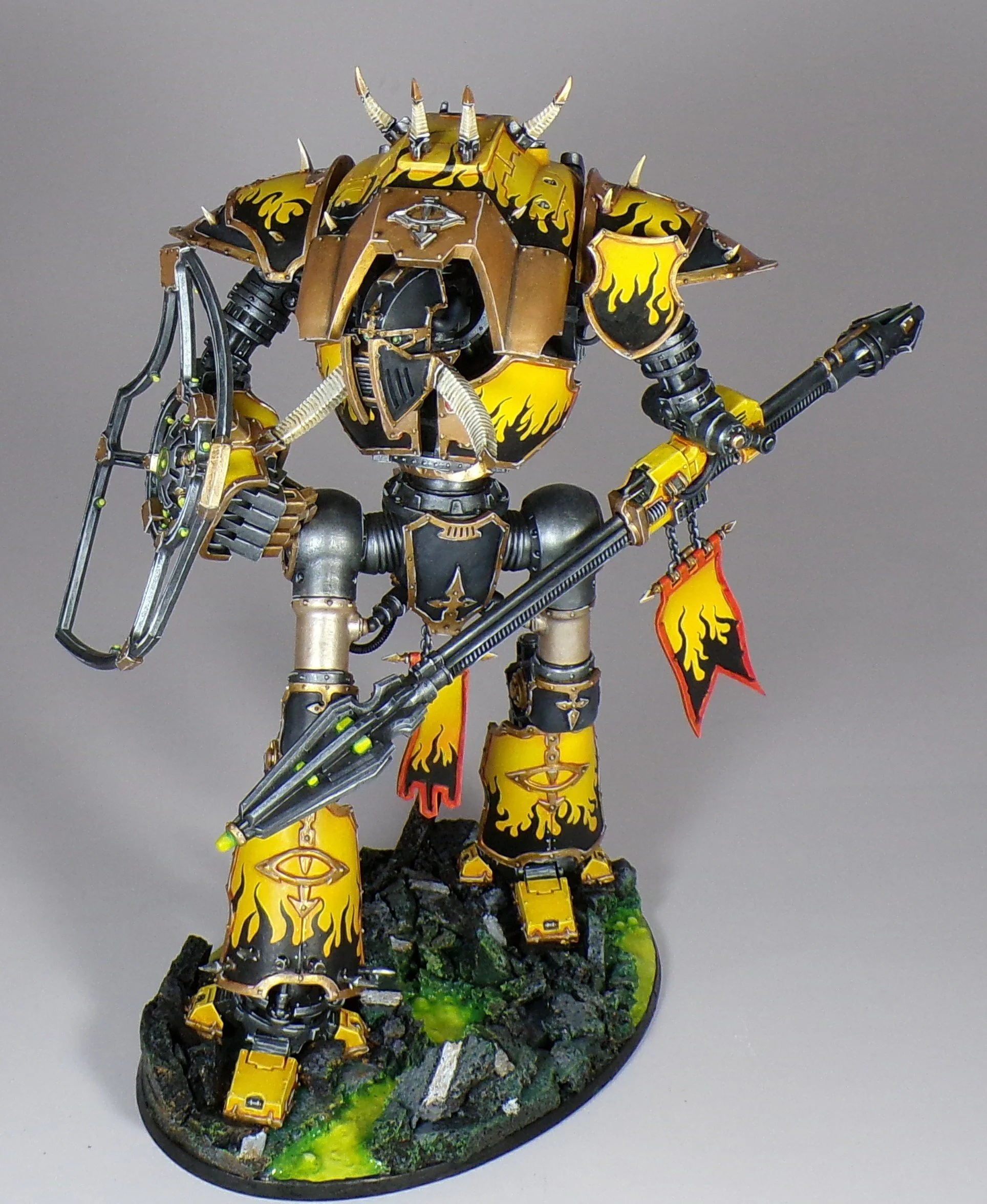 Warhammer 40k Chaos Knights PaintedFigs Miniature Painting Service (14).jpg