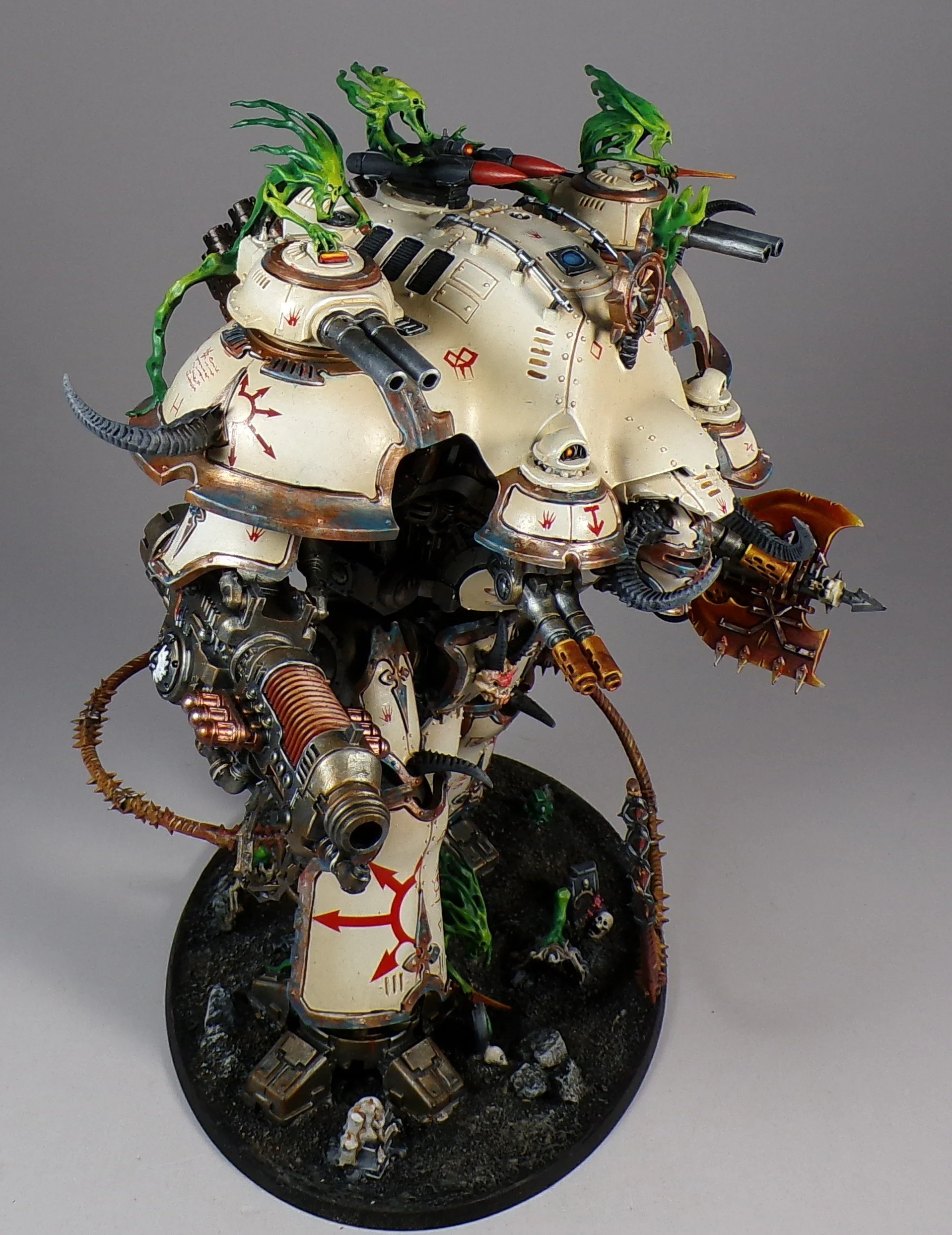 Warhammer 40k Chaos Knights PaintedFigs Miniature Painting Service (53).jpg