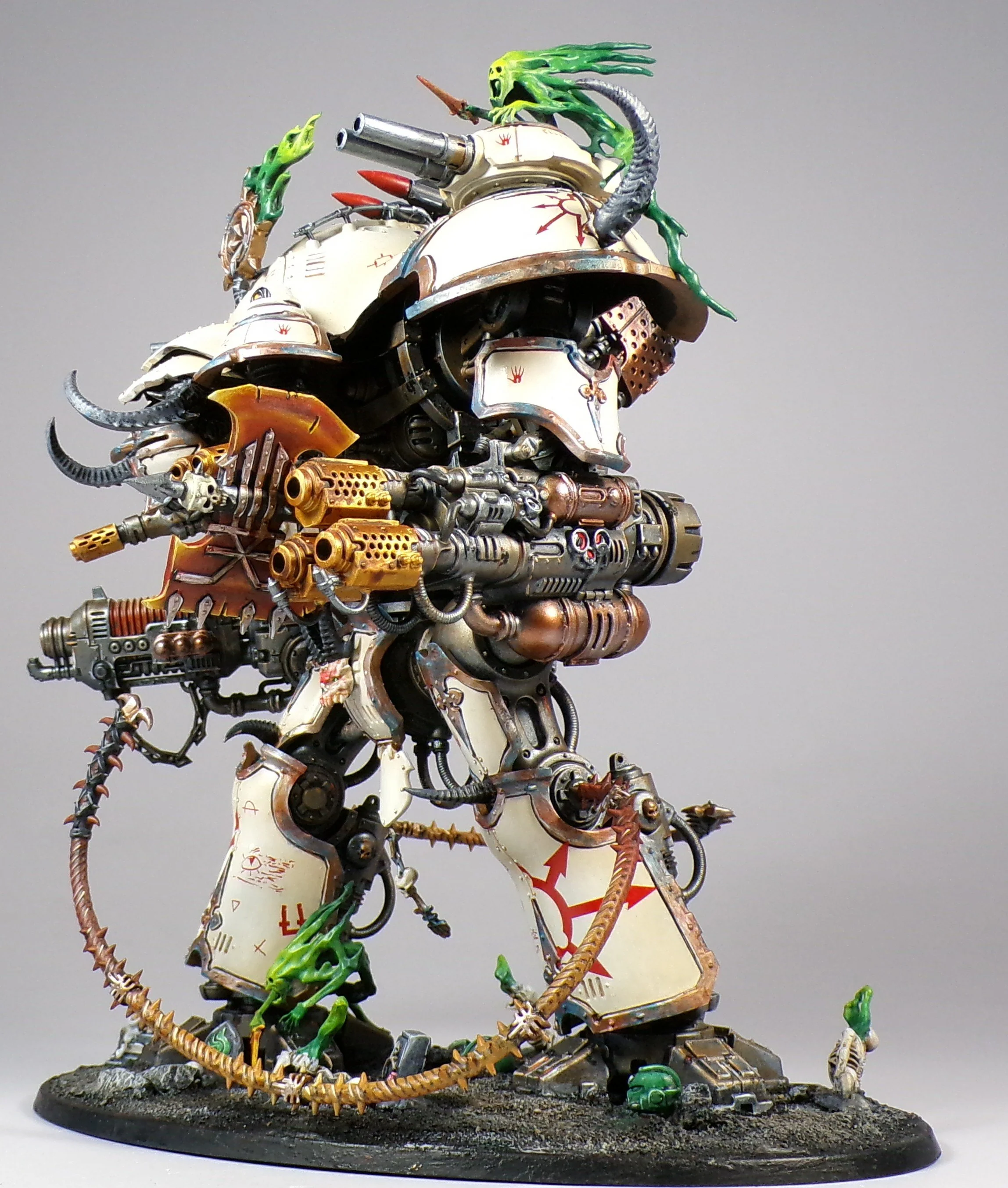 Warhammer 40k Chaos Knights PaintedFigs Miniature Painting Service (54).jpg