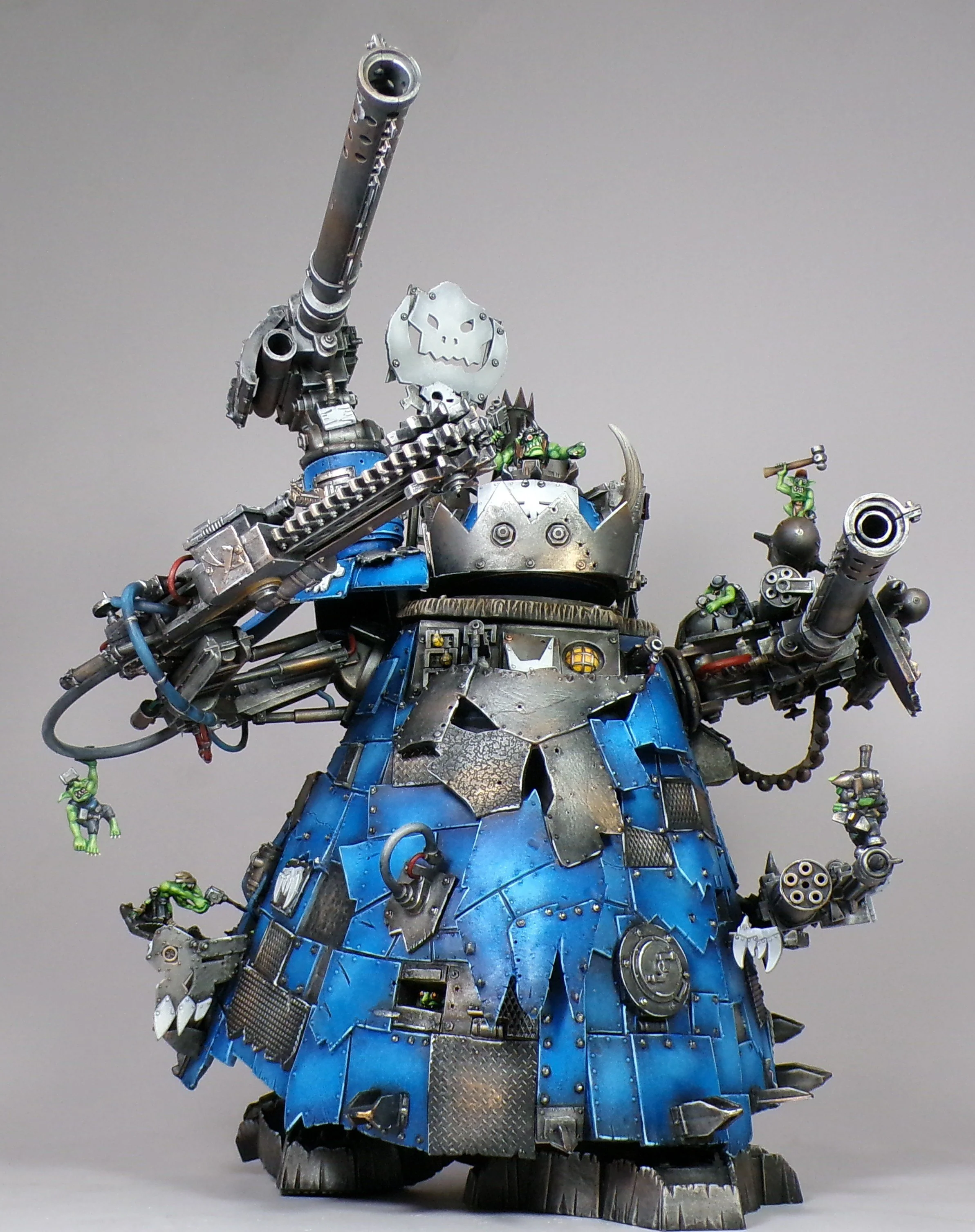 Painting Snakebite Orks: Blue and Green Orks, Vehicles, and a Stompa ...