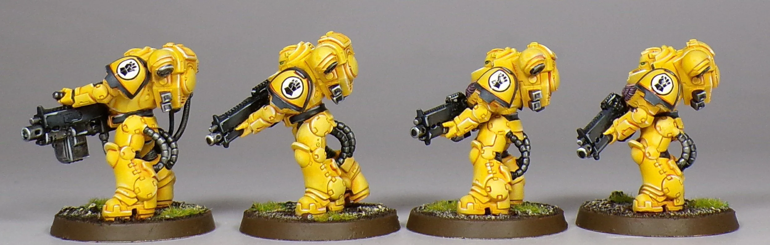 Warhammer 40k Imperial Fists Space Marines Games Workshop PaintedFigs Miniature Painting Service (24).jpg