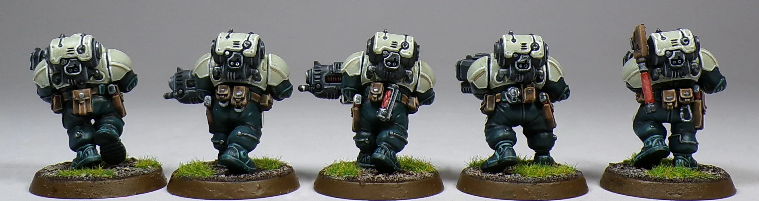 Greater Thurian League Leagues Of Votann Warhammer 40k Games Workshop PaintedFigs Miniature Painting Service (8).jpg